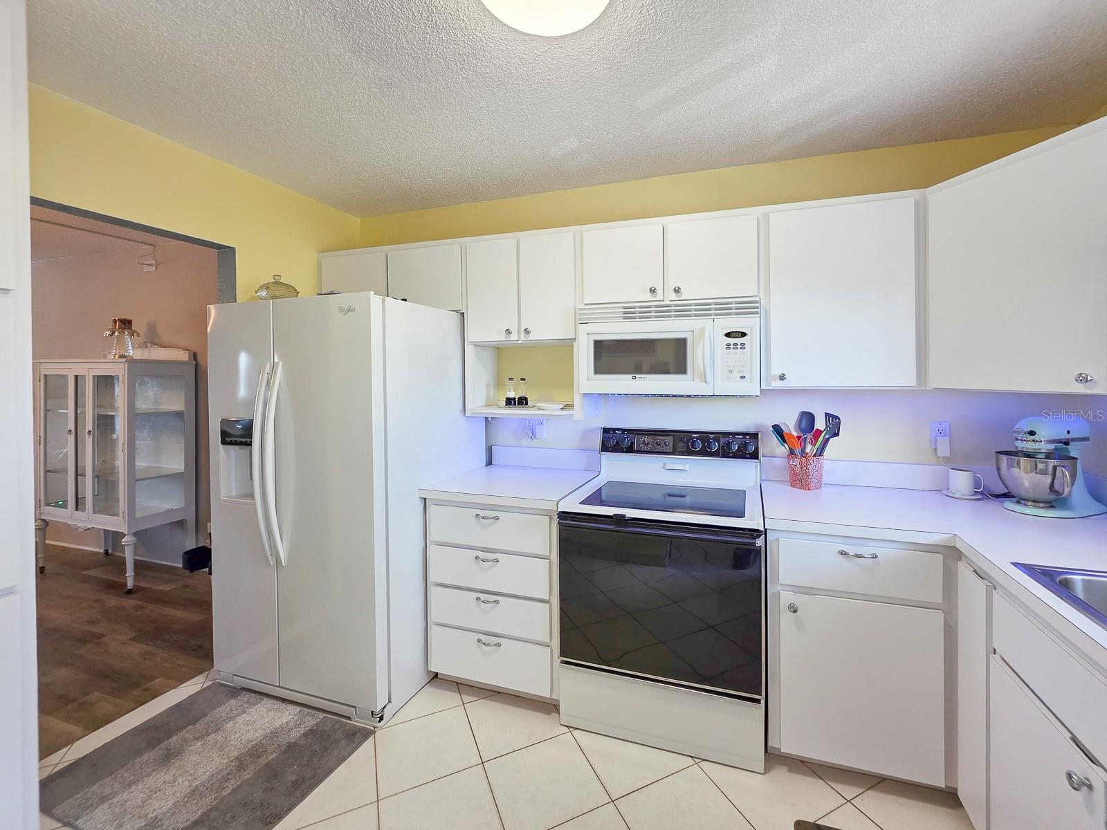 Image 7 of 58 For 3606 Peninsula Drive 605