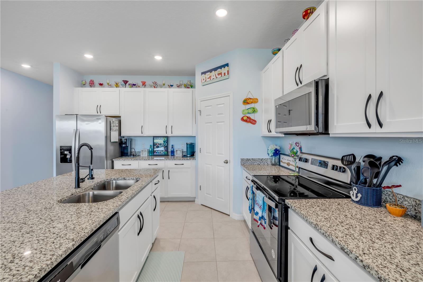 Image 4 of 31 For 2744 Neverland Drive