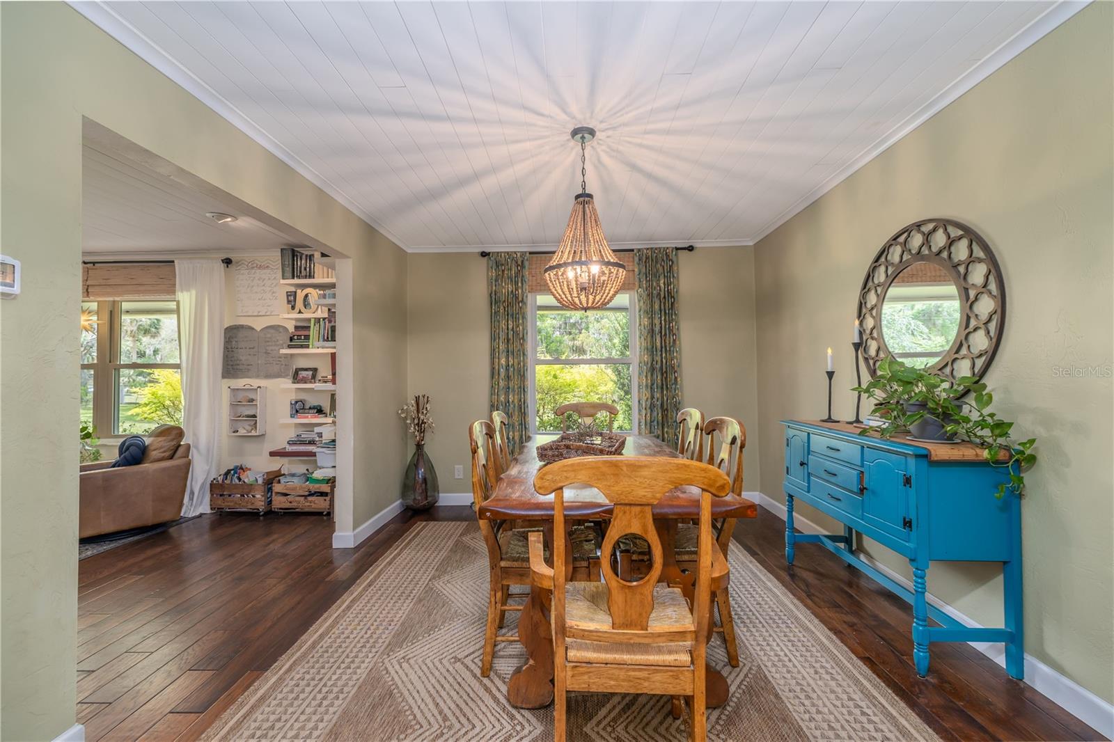 Image 10 of 40 For 379 Oakridge Road