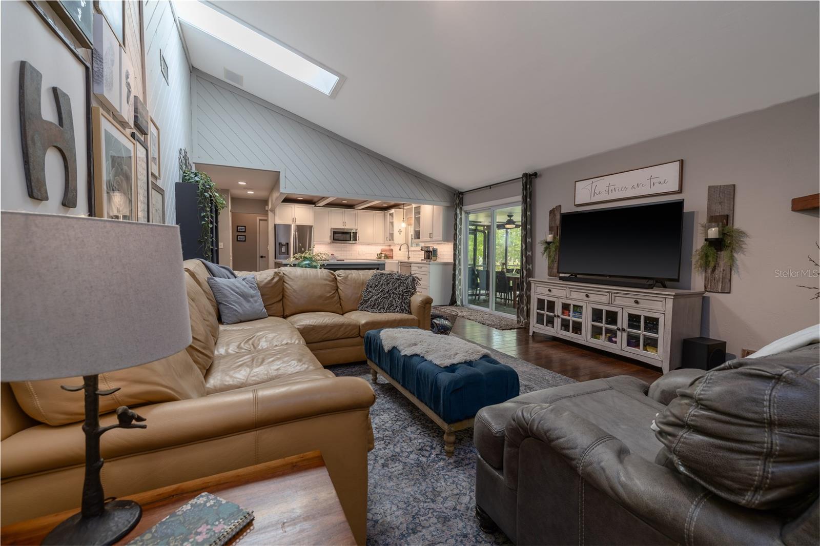 Image 14 of 40 For 379 Oakridge Road