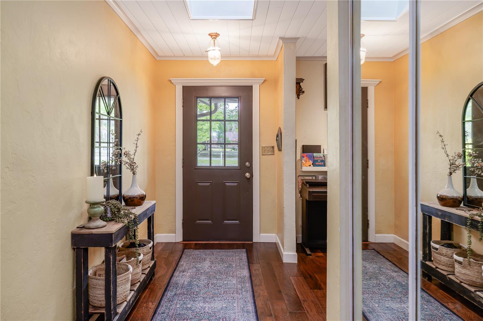 Image 6 of 40 For 379 Oakridge Road