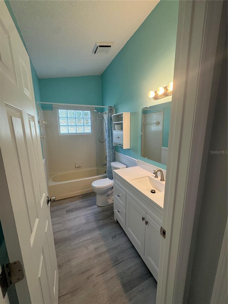 Image 23 of 32 For 731 Pine Shores Circle