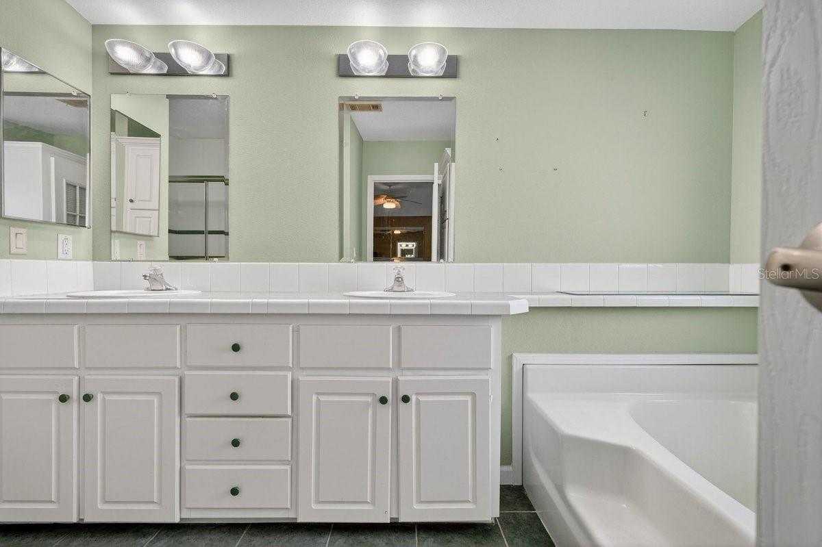 Image 15 of 47 For 332 Marsh Landing Loop