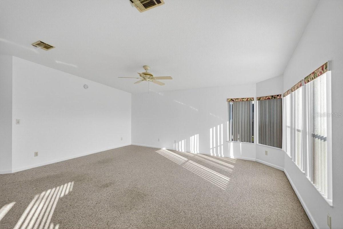 Image 19 of 47 For 332 Marsh Landing Loop