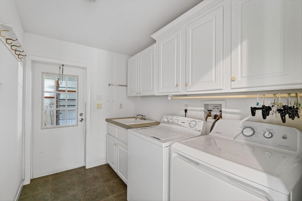 Image 26 of 47 For 332 Marsh Landing Loop