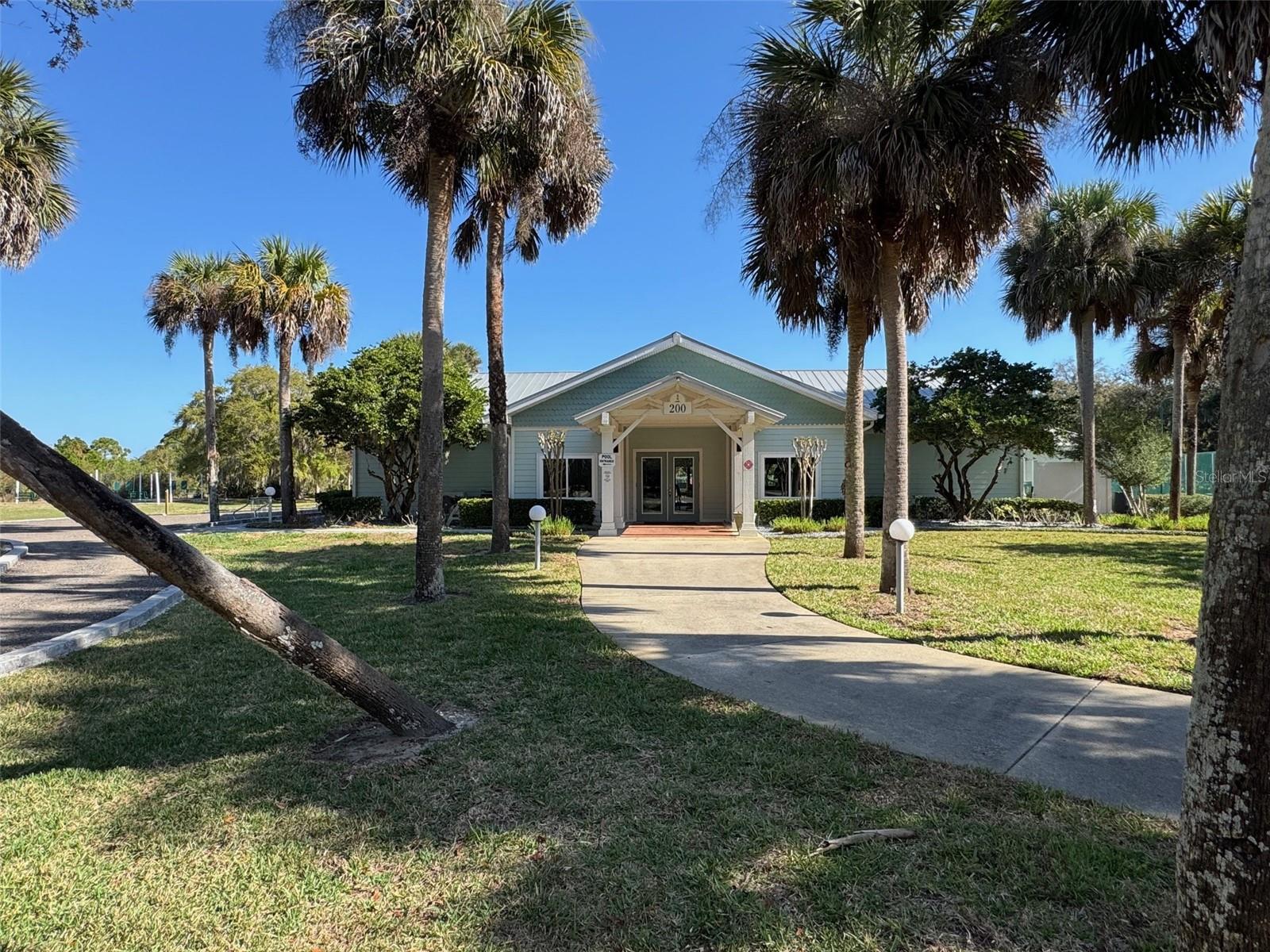 Image 39 of 47 For 332 Marsh Landing Loop