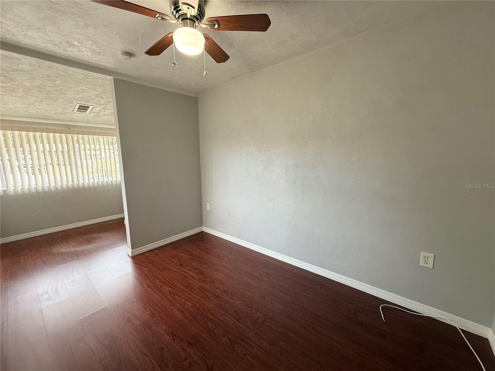 Image 11 of 23 For 438 Perdita Avenue