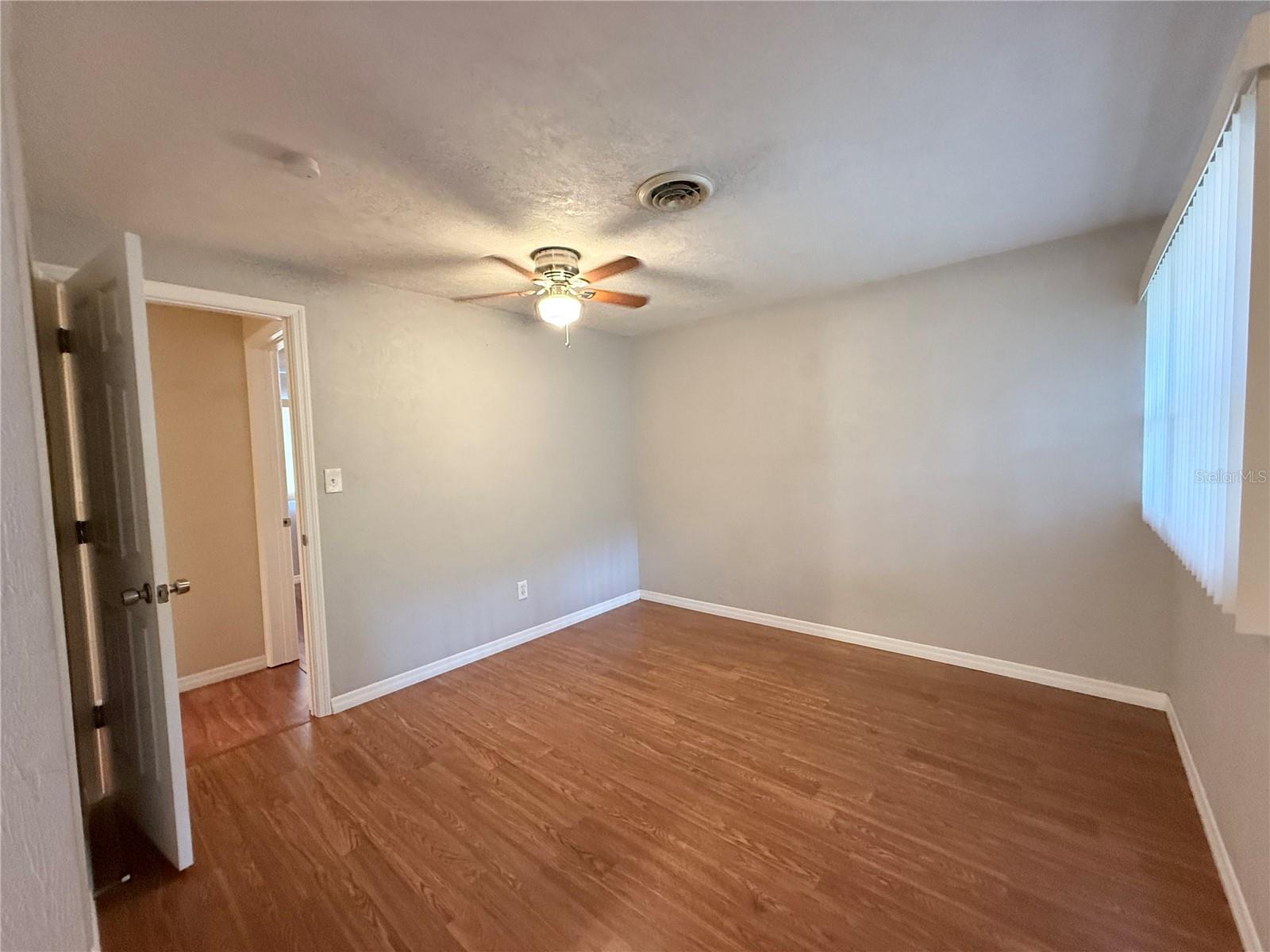 Image 17 of 23 For 438 Perdita Avenue