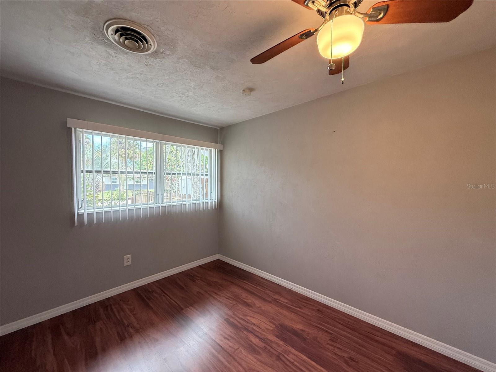 Image 21 of 23 For 438 Perdita Avenue