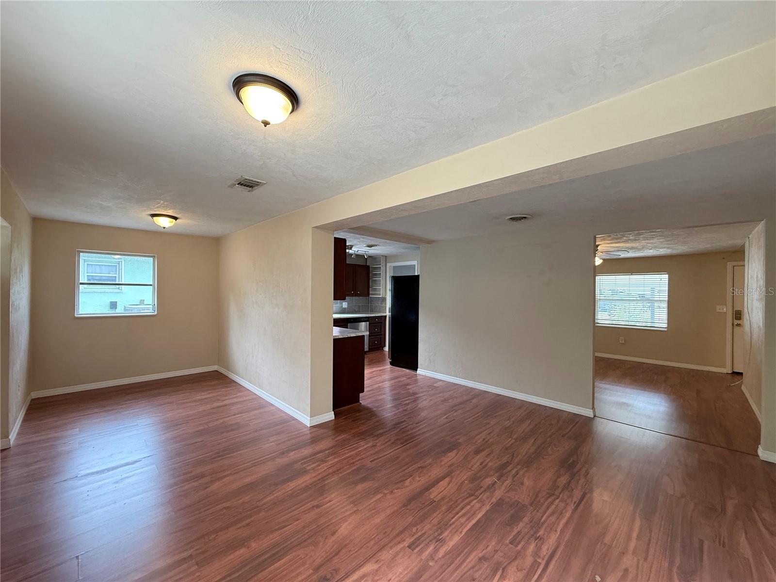 Image 8 of 23 For 438 Perdita Avenue