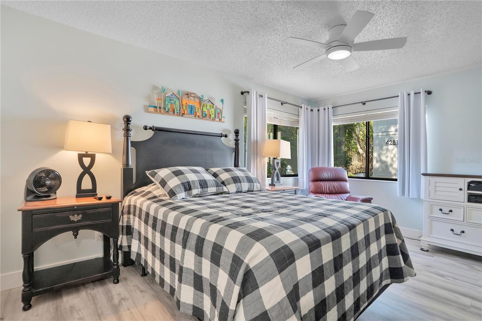 Image 20 of 35 For 4283 Sea Mist Drive 4283