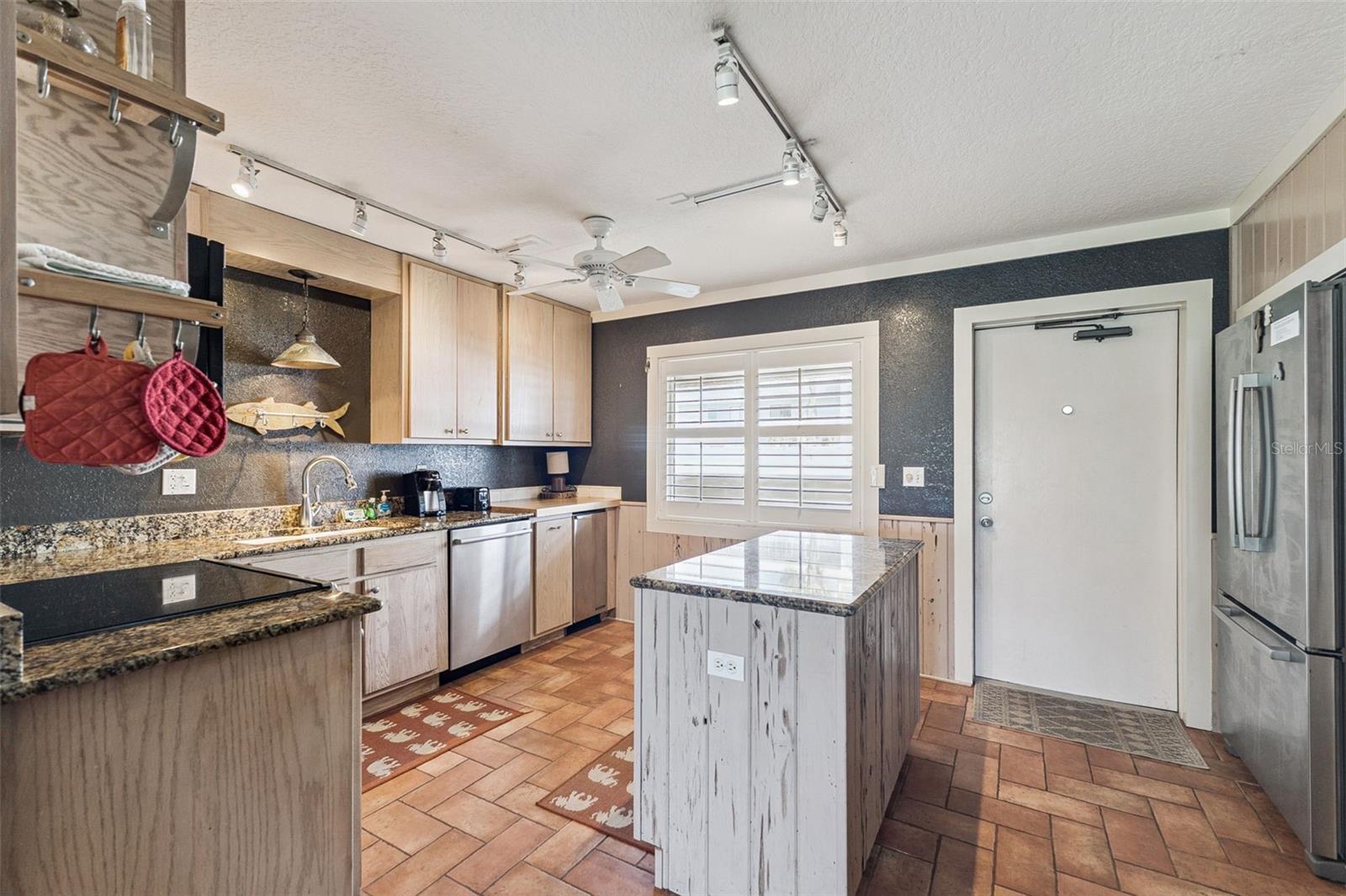 Image 6 of 24 For 3663 Atlantic Avenue 11d