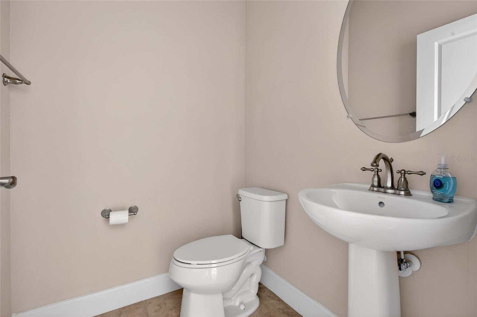 Image 13 of 38 For 1923 Mendocino Lane