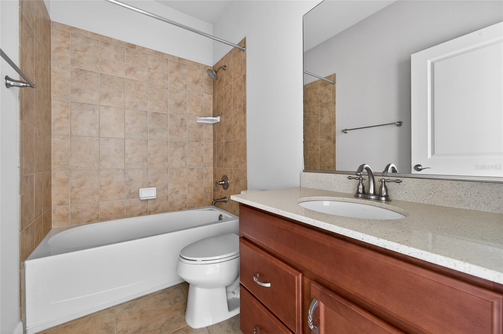 Image 29 of 38 For 1923 Mendocino Lane