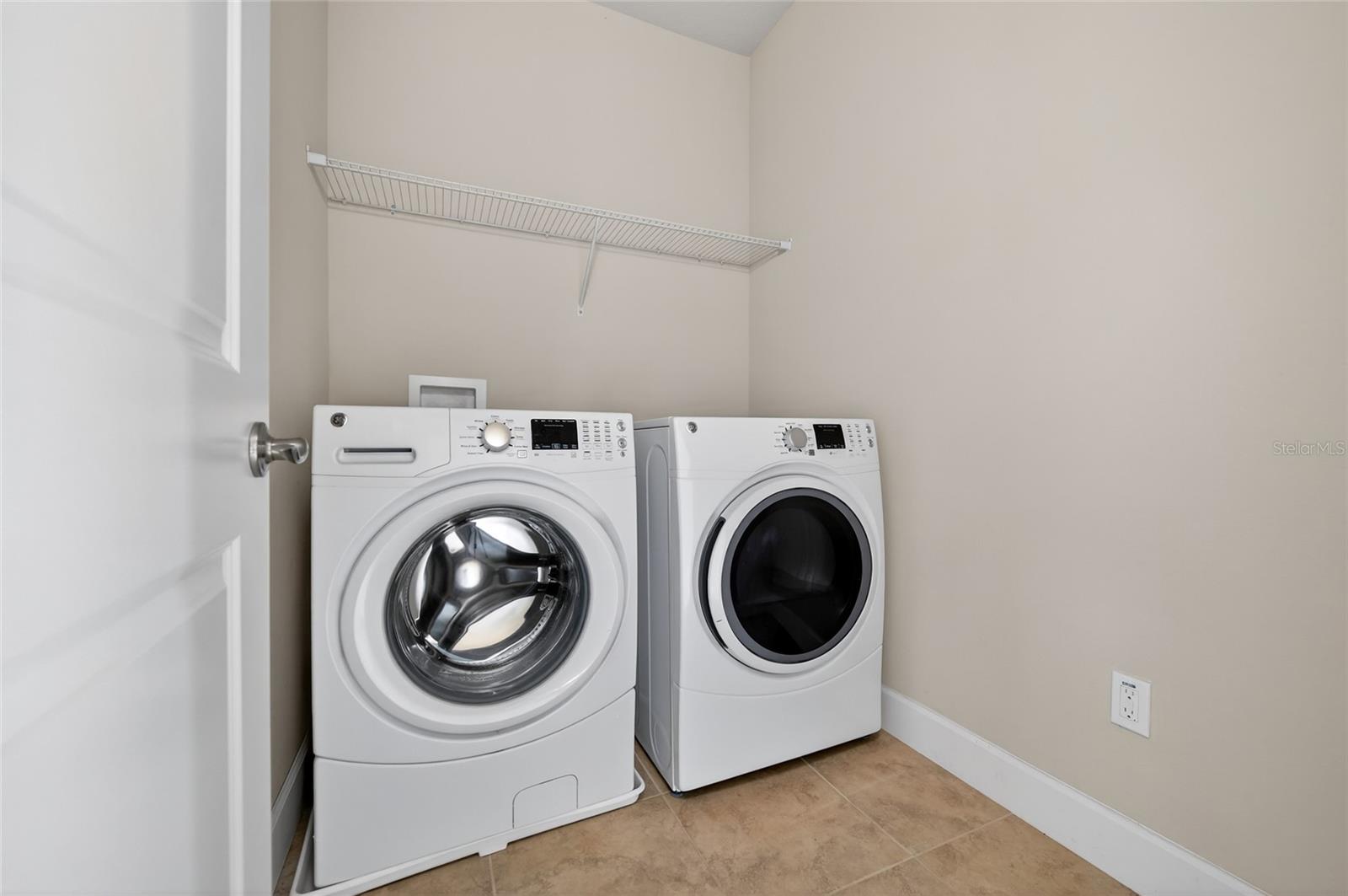 Image 30 of 38 For 1923 Mendocino Lane