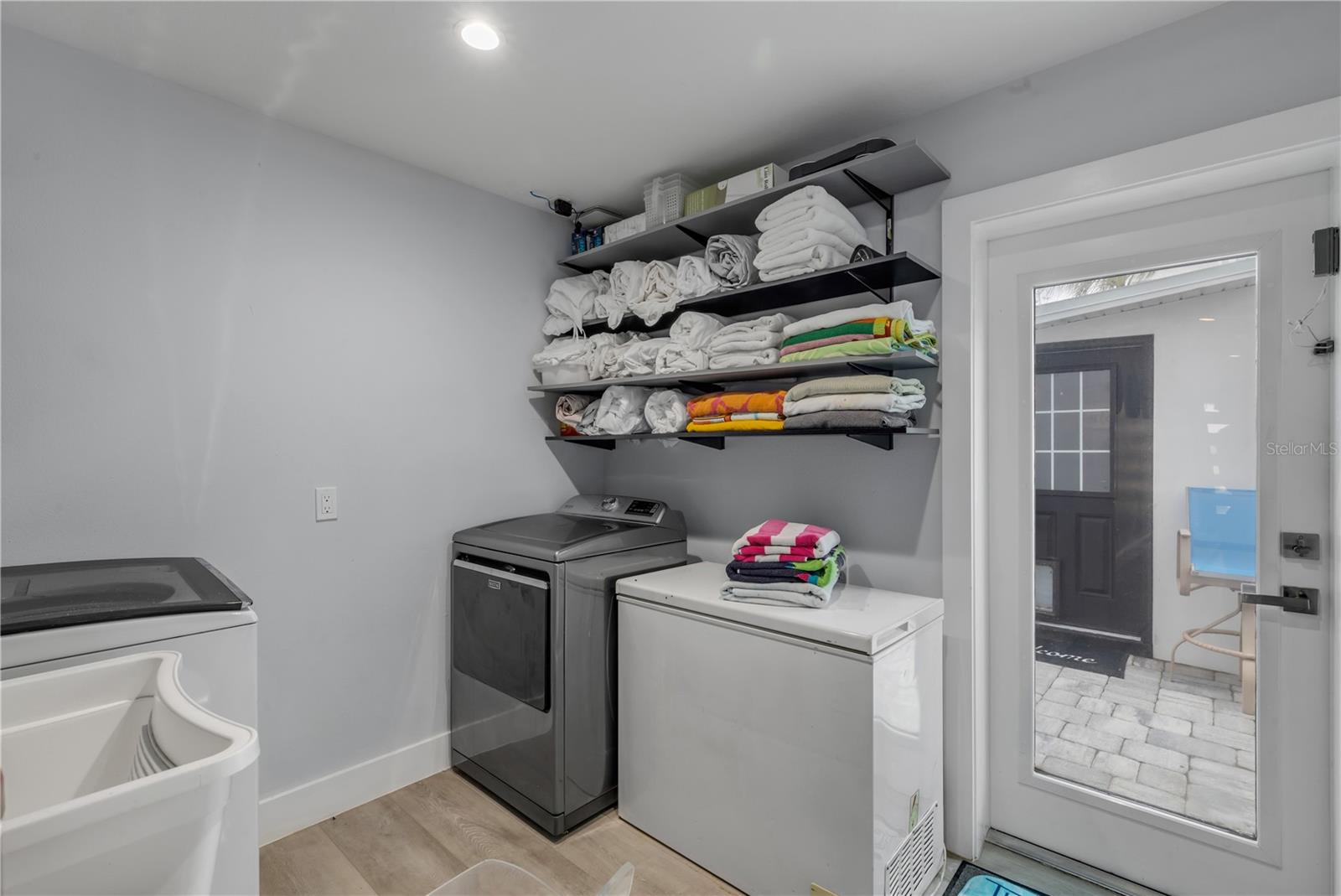 Image 14 of 93 For 202 Atlantic Avenue