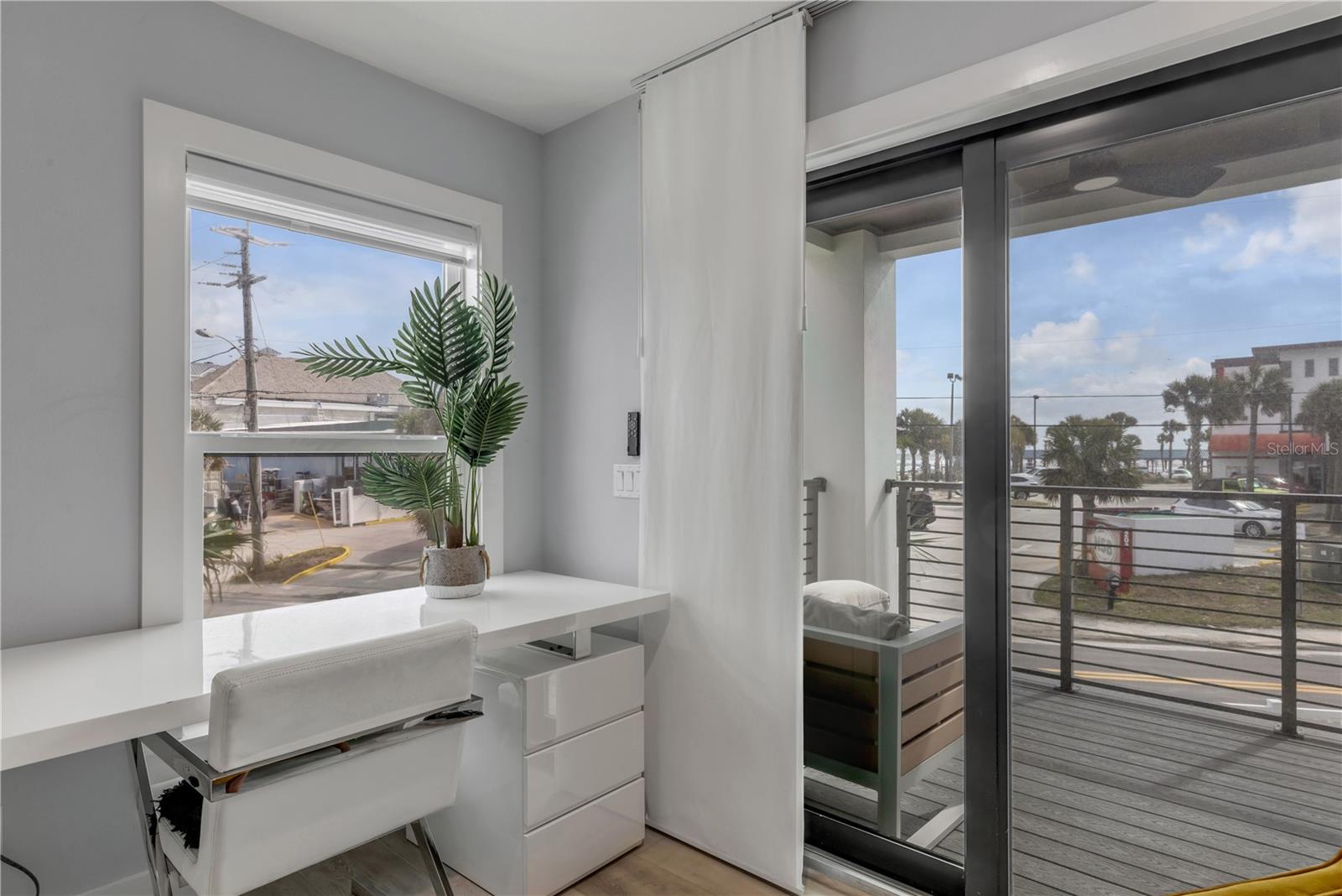 Image 24 of 93 For 202 Atlantic Avenue