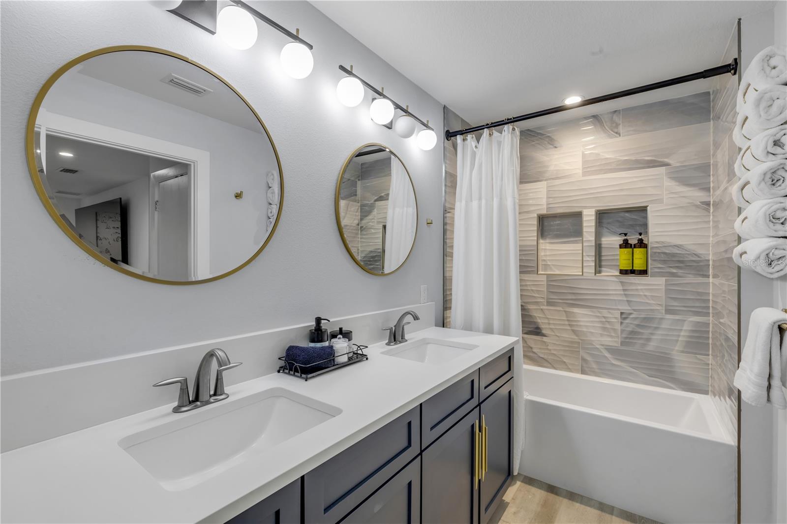 Image 25 of 93 For 202 Atlantic Avenue