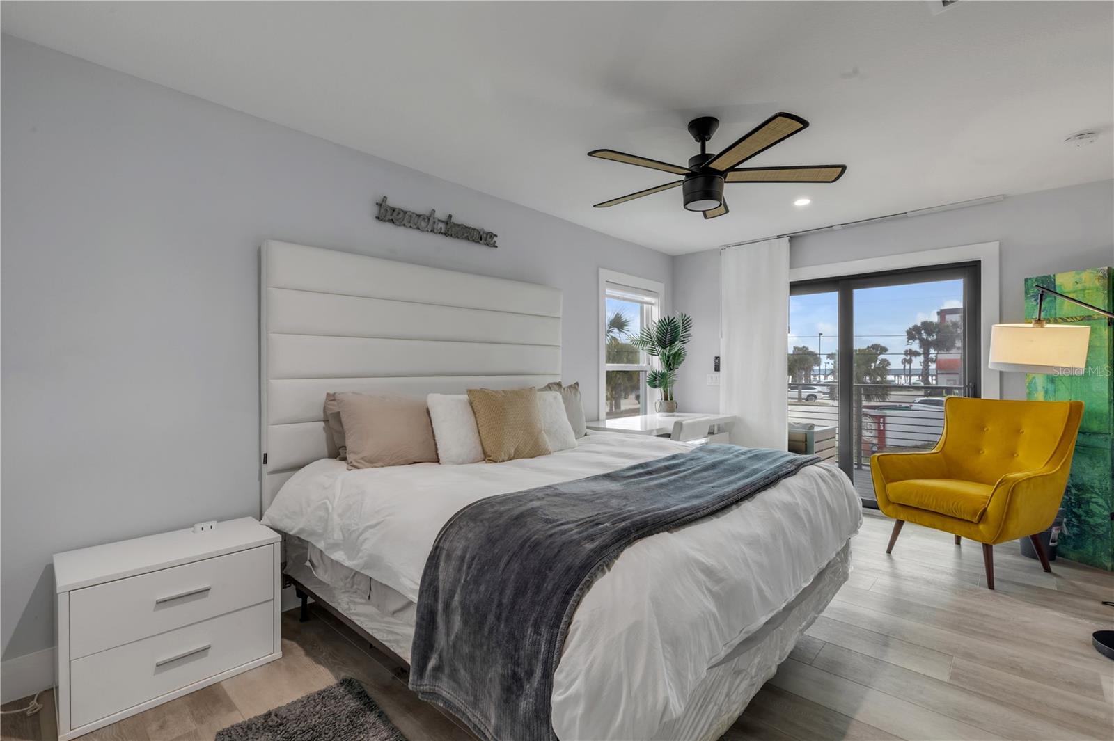 Image 28 of 93 For 202 Atlantic Avenue