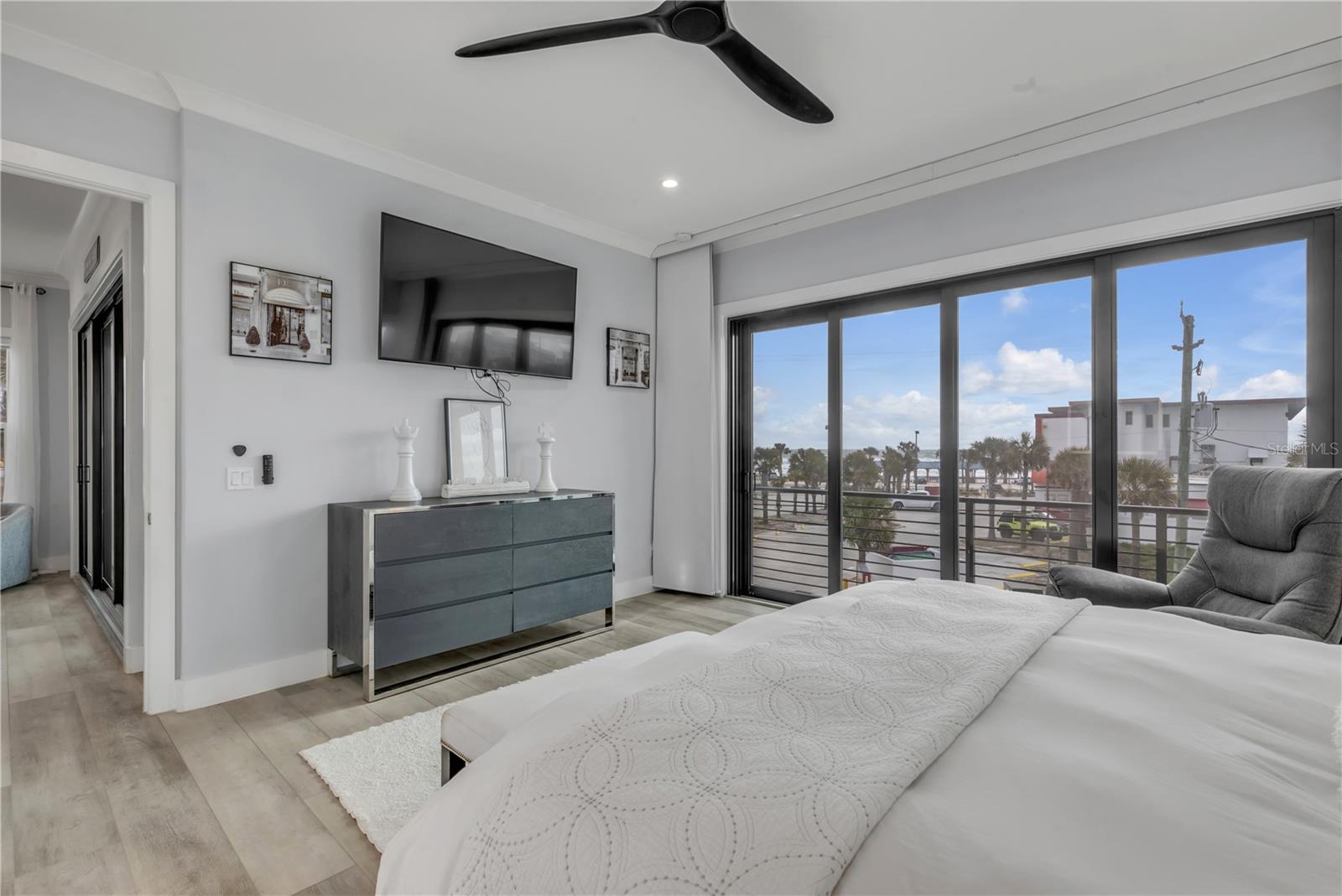 Image 51 of 93 For 202 Atlantic Avenue