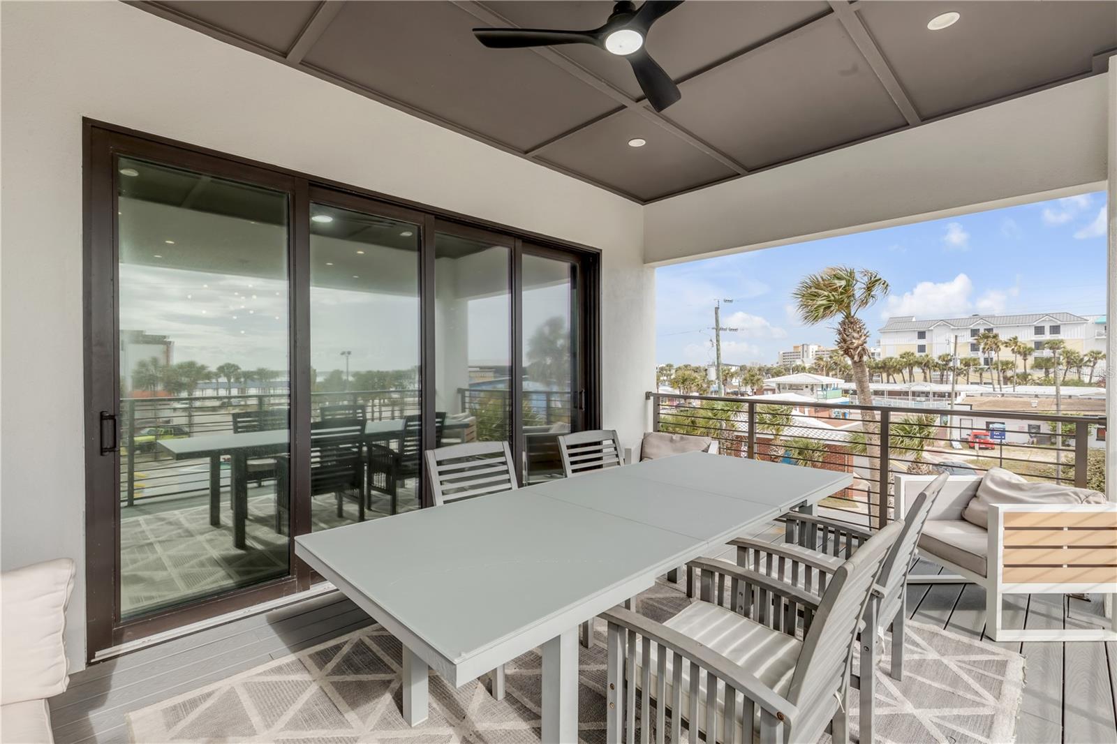 Image 62 of 93 For 202 Atlantic Avenue