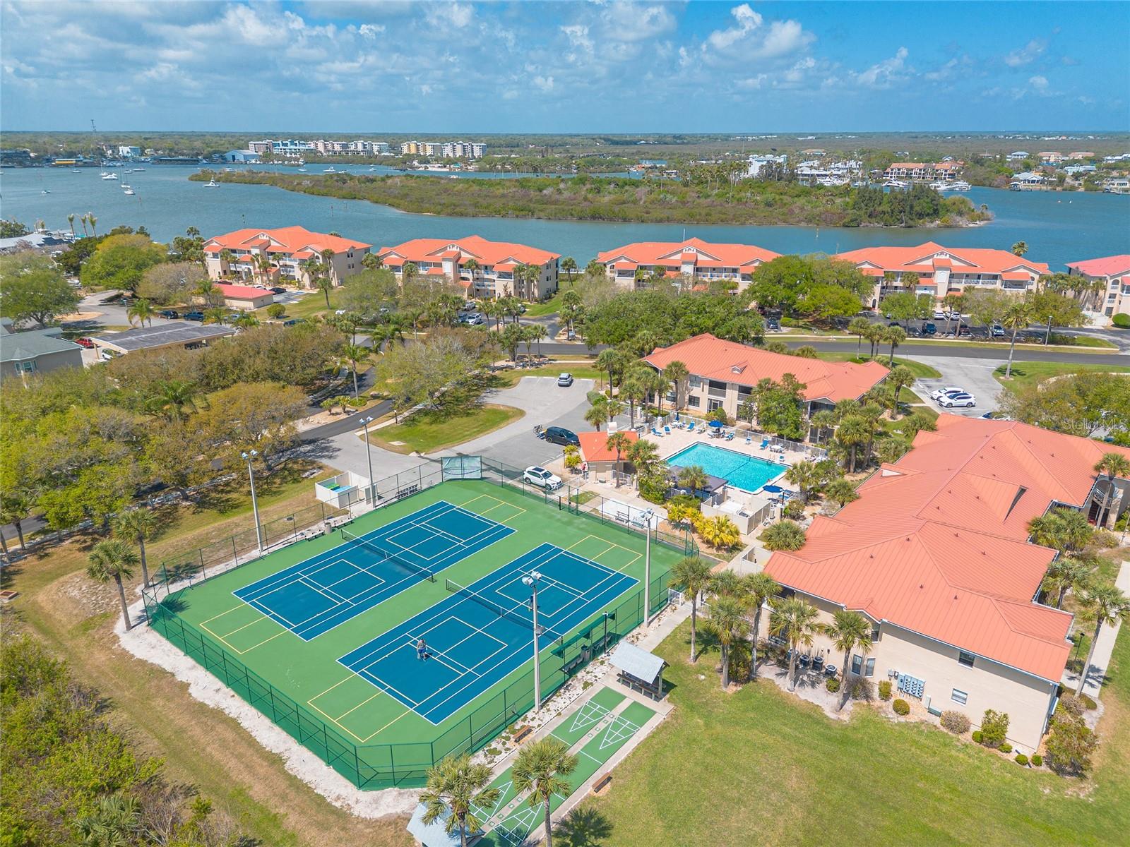 Image 24 of 29 For 402 Bouchelle Drive 204