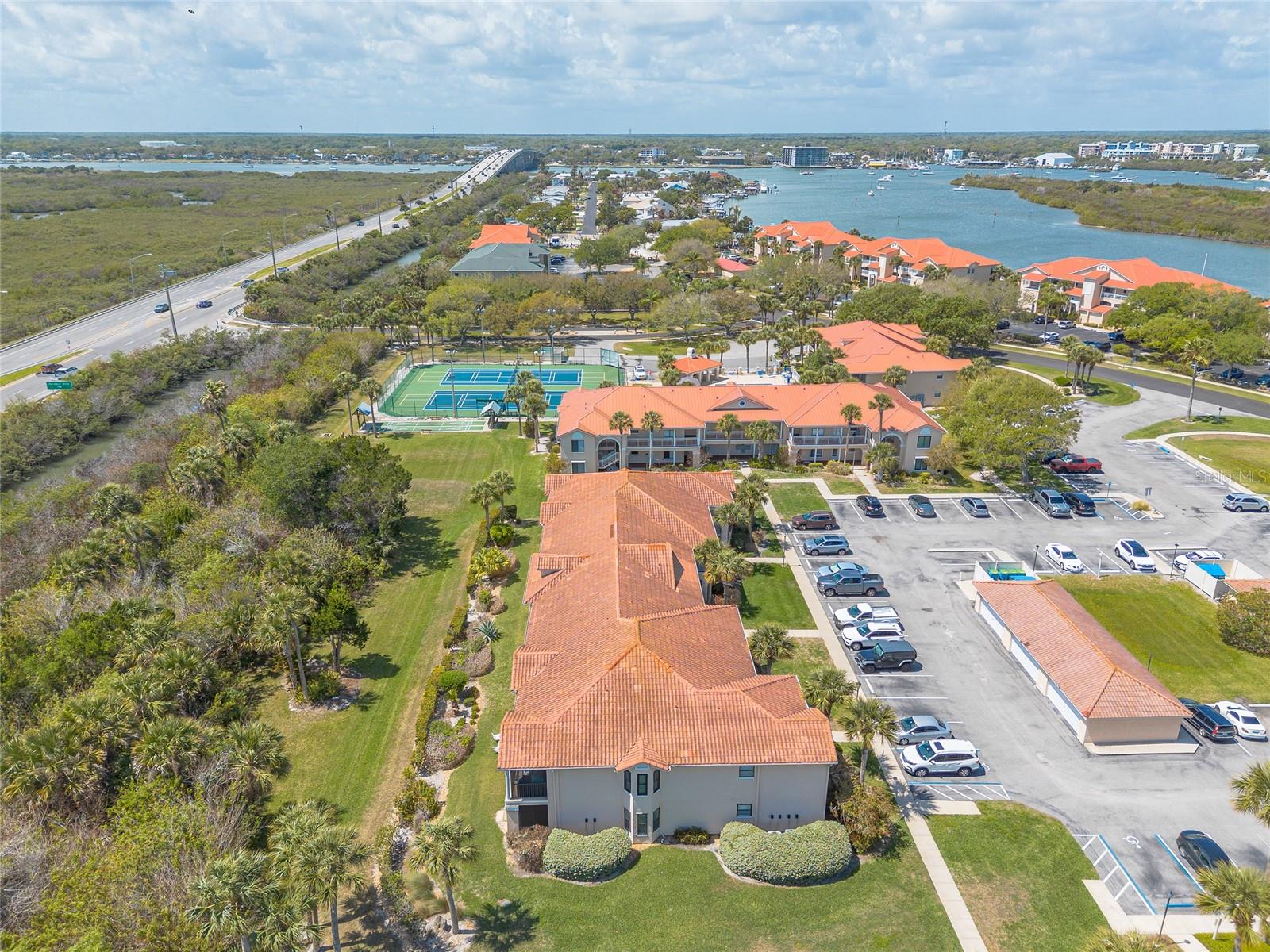 Image 26 of 29 For 402 Bouchelle Drive 204