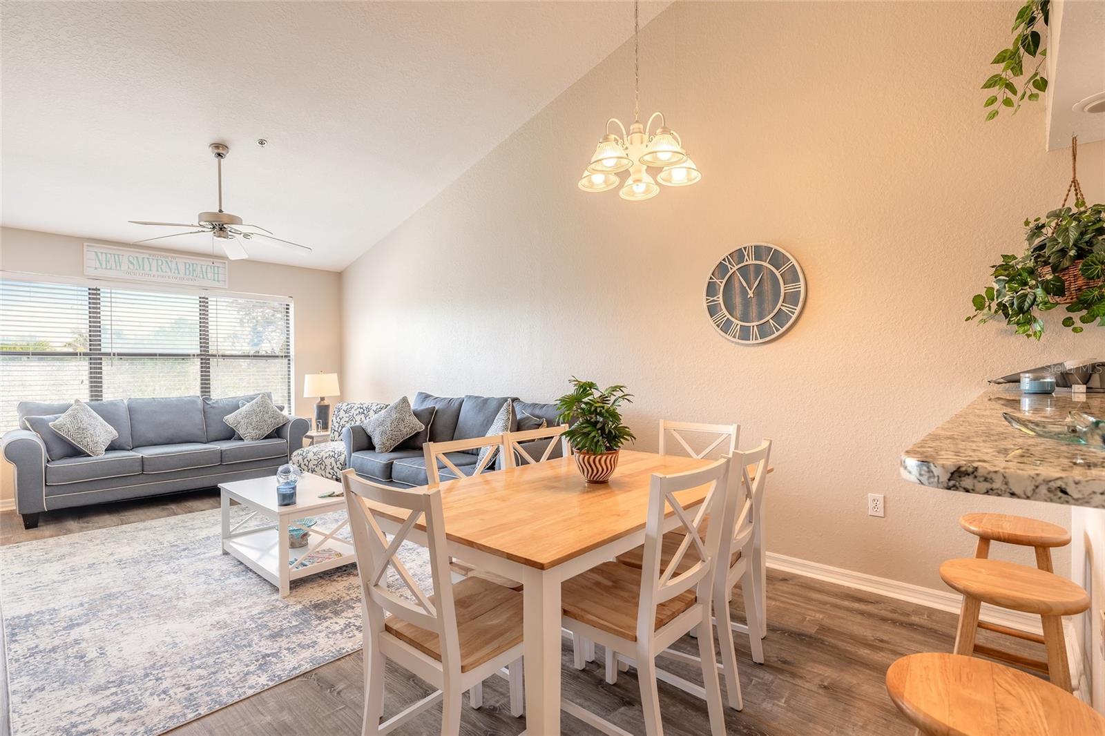 Image 4 of 29 For 402 Bouchelle Drive 204