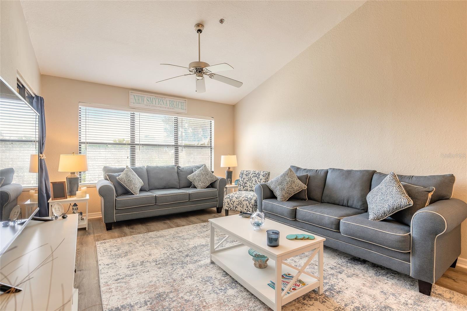 Image 6 of 29 For 402 Bouchelle Drive 204