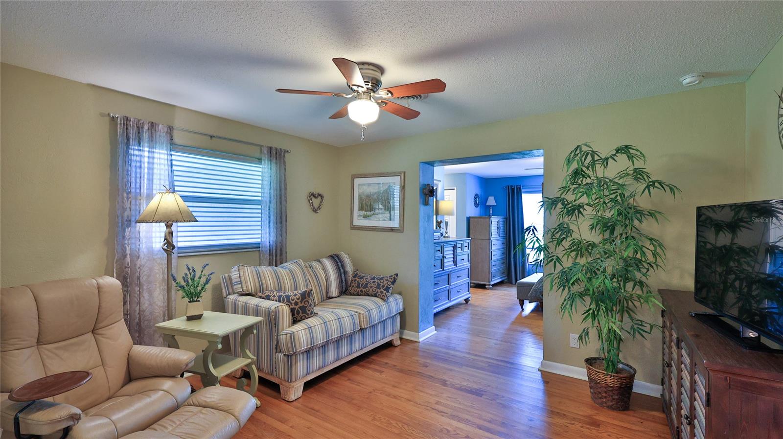 Image 15 of 30 For 515 Oliver Drive