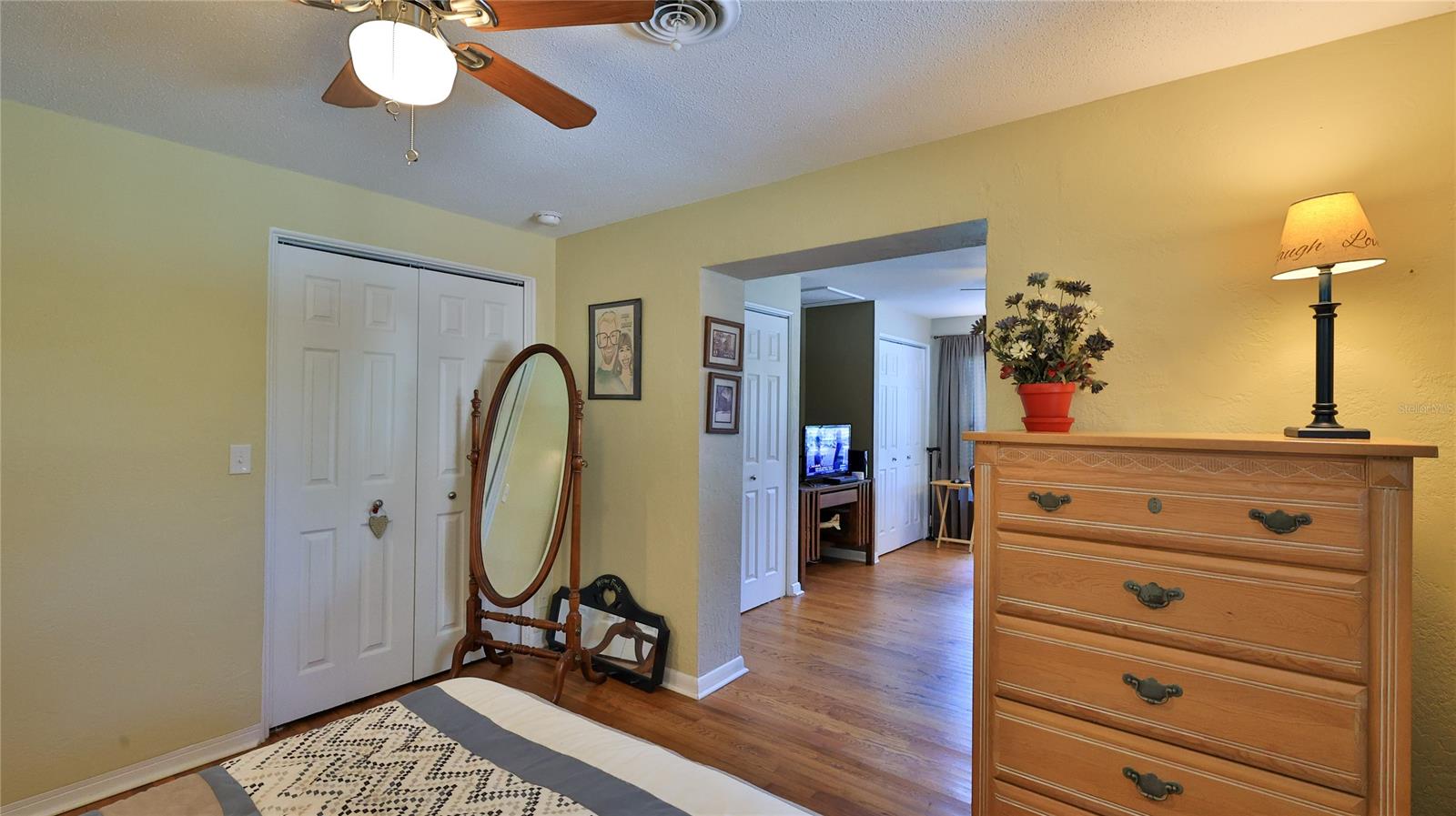 Image 21 of 30 For 515 Oliver Drive