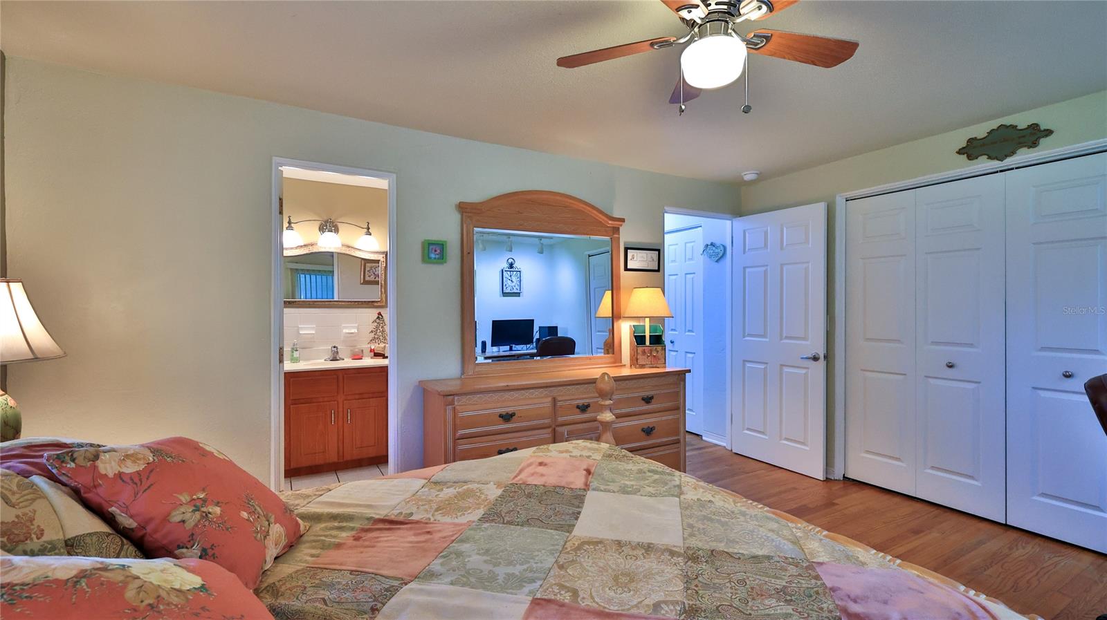 Image 24 of 30 For 515 Oliver Drive