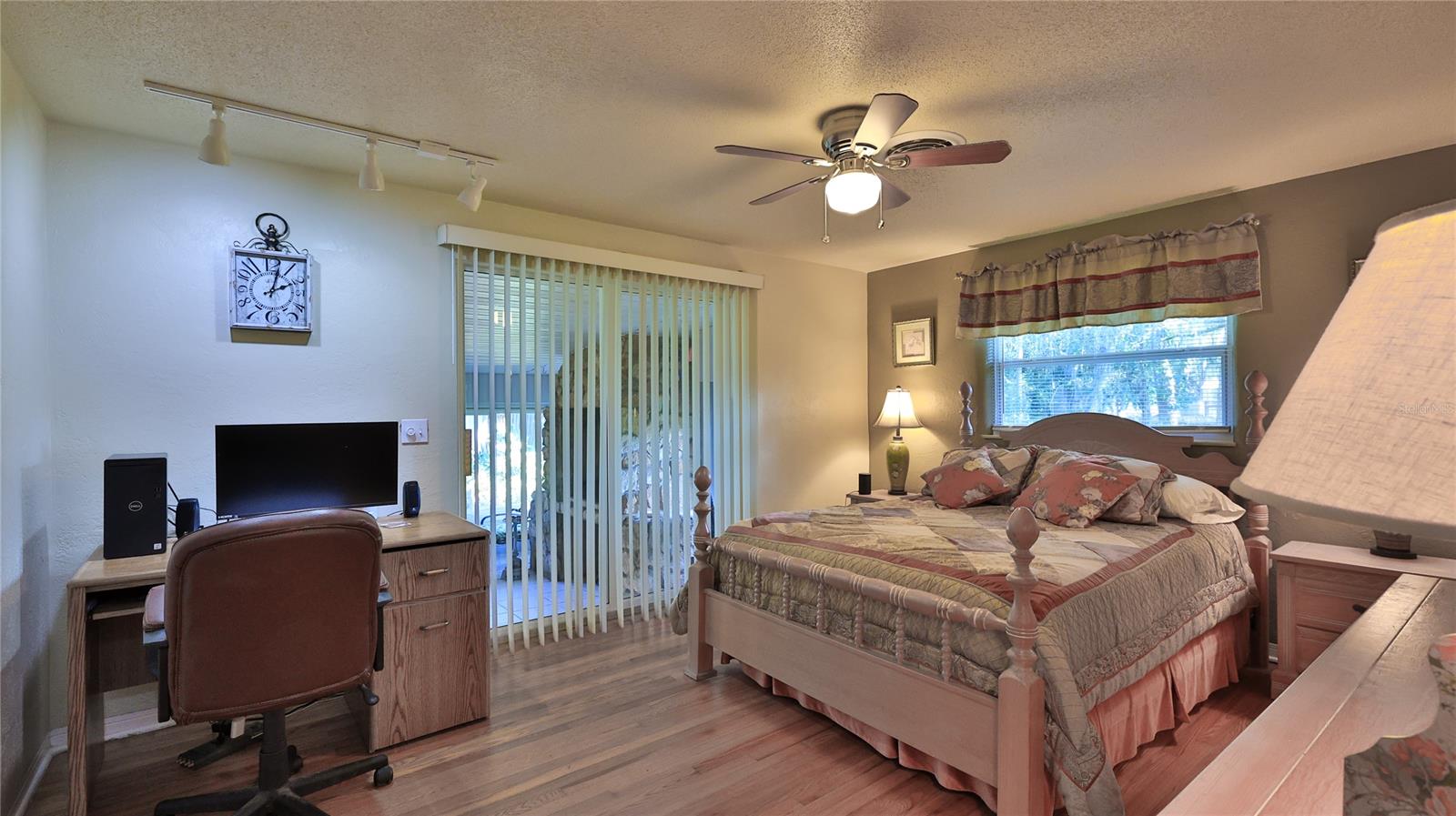 Image 25 of 30 For 515 Oliver Drive