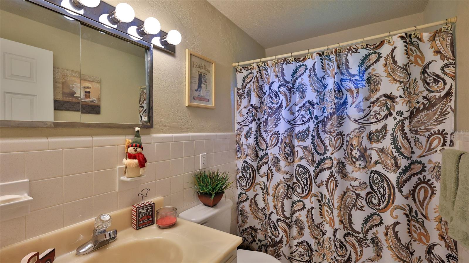 Image 26 of 30 For 515 Oliver Drive