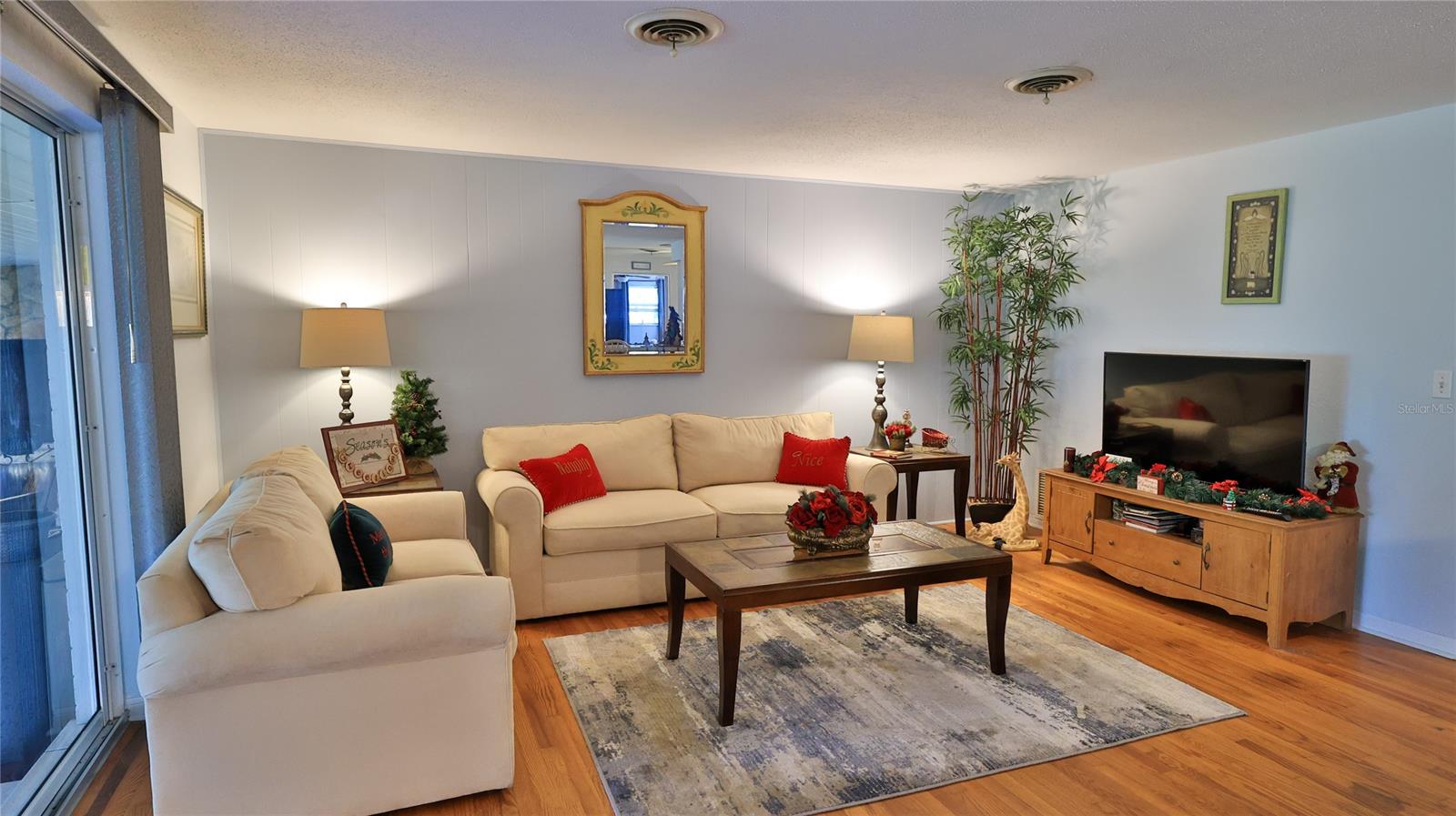 Image 4 of 30 For 515 Oliver Drive