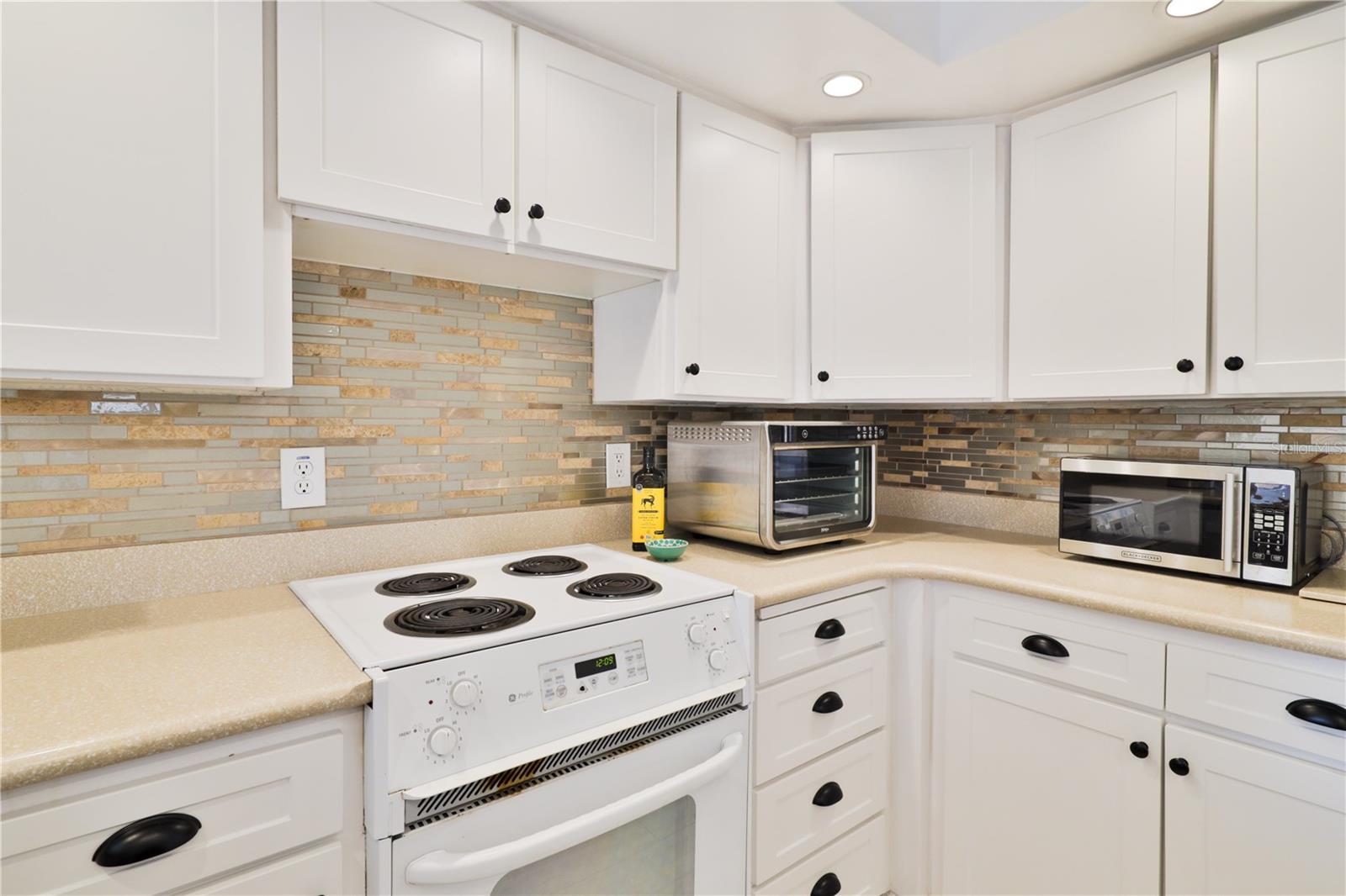 Image 10 of 39 For 2307 Saxon Drive