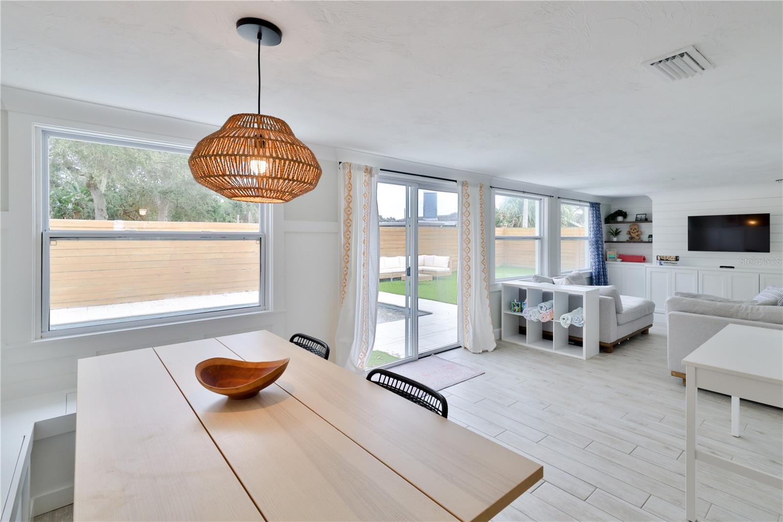 Image 15 of 39 For 2307 Saxon Drive