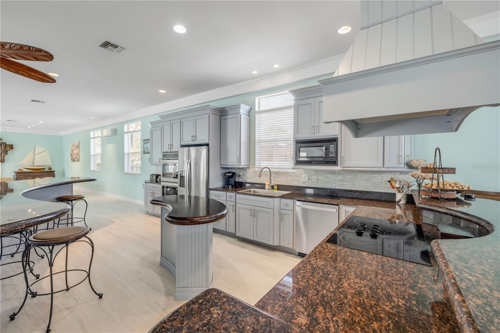 Image 17 of 87 For 708 Ocean Avenue