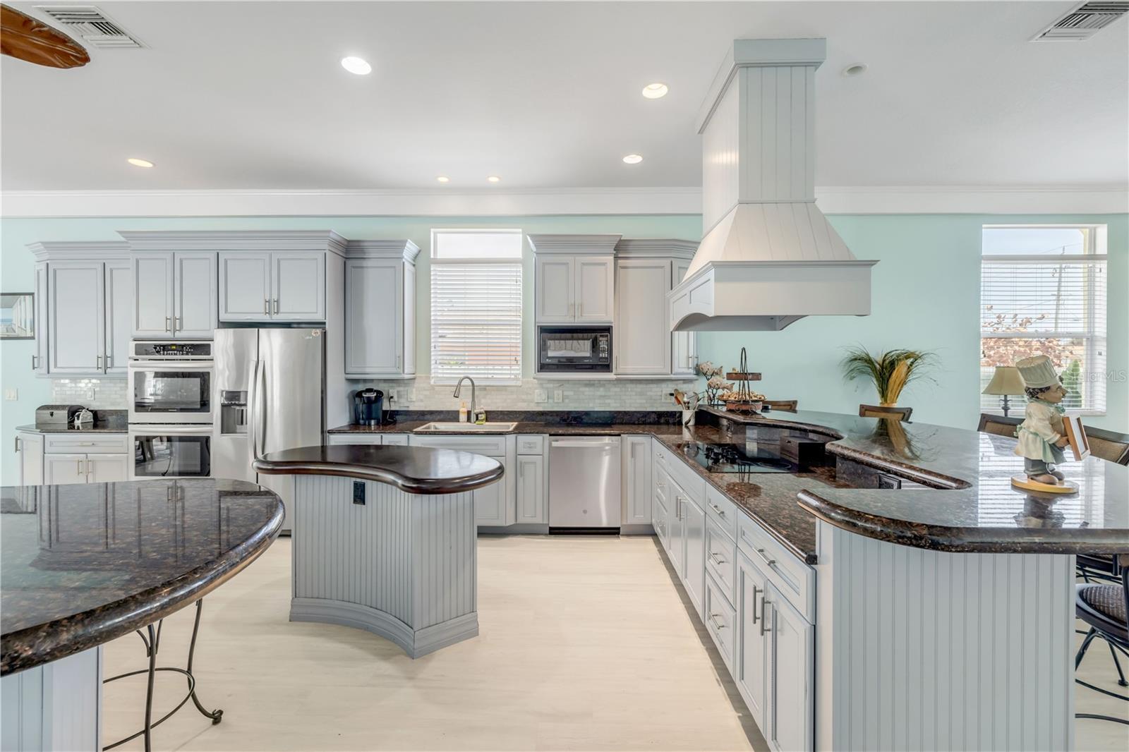 Image 18 of 87 For 708 Ocean Avenue