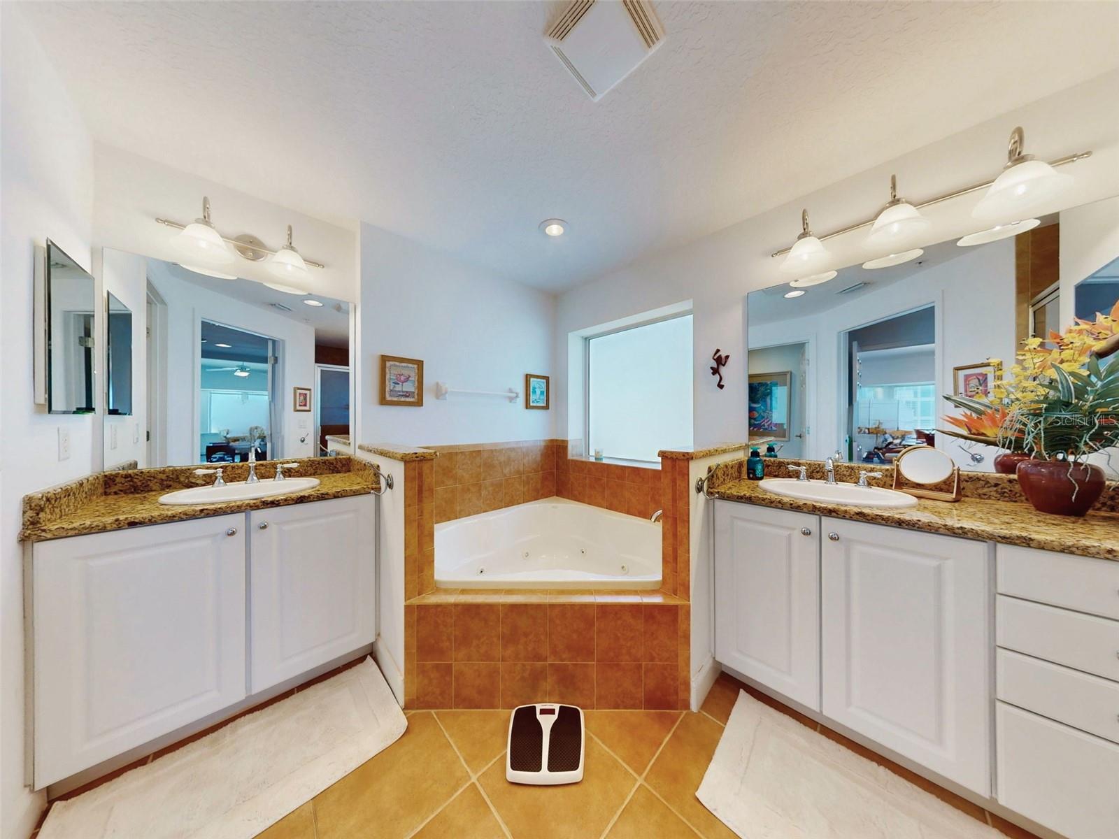 Image 11 of 25 For 701 Atlantic Avenue 401