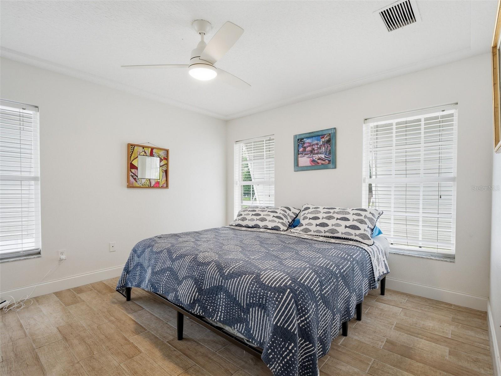 Image 16 of 29 For 1004 7th Street