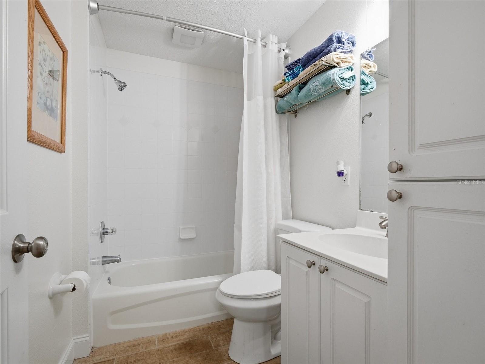 Image 20 of 29 For 1004 7th Street