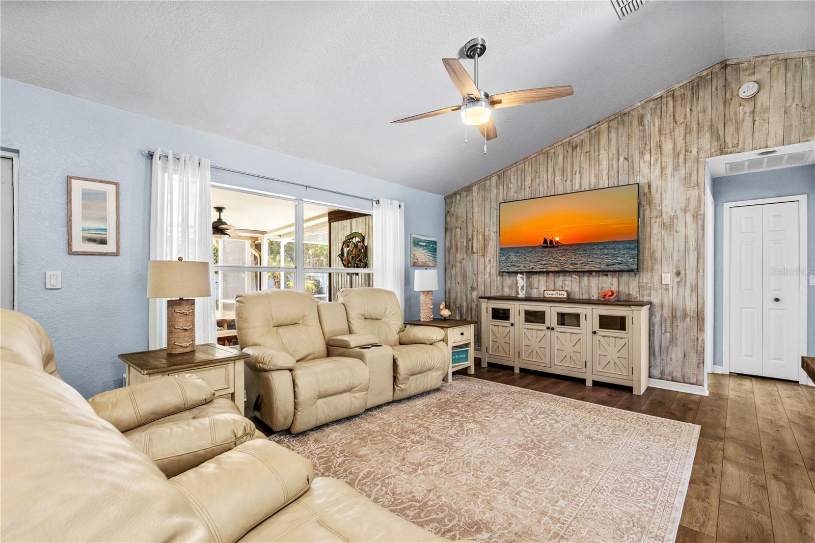 Image 17 of 45 For 816 Myrtle Avenue