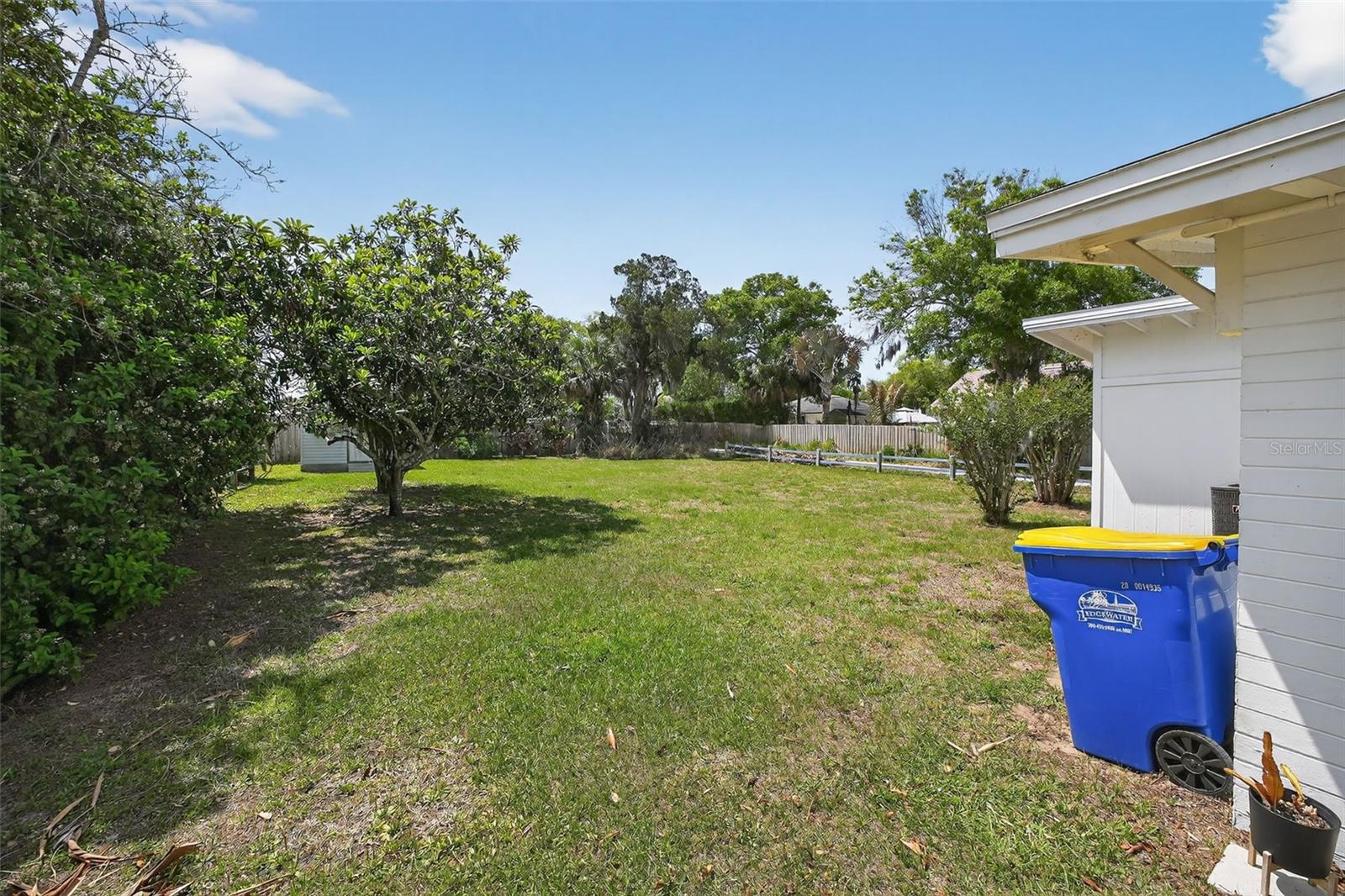 Image 22 of 48 For 116 Woodley Avenue