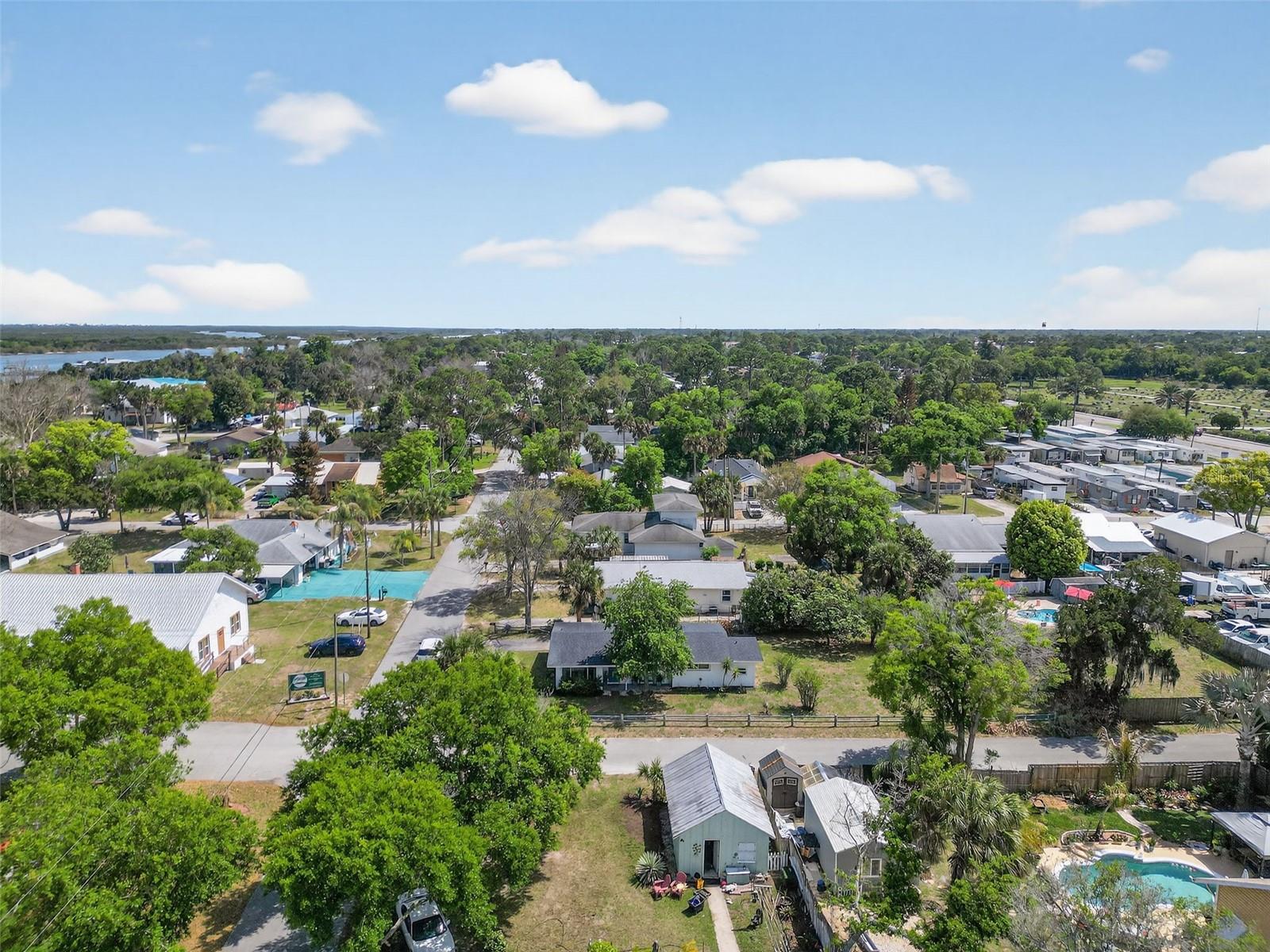 Image 30 of 48 For 116 Woodley Avenue