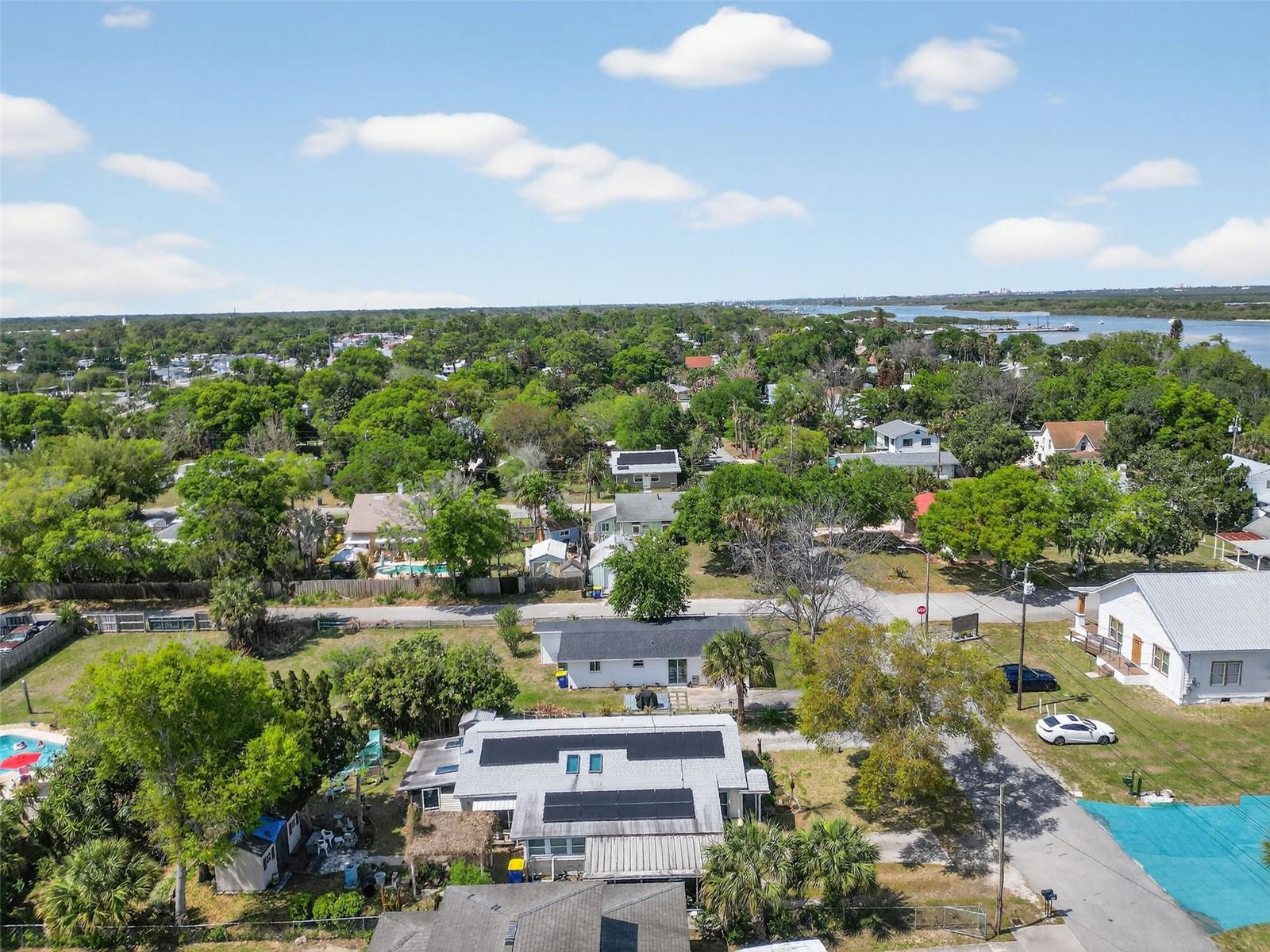 Image 34 of 48 For 116 Woodley Avenue