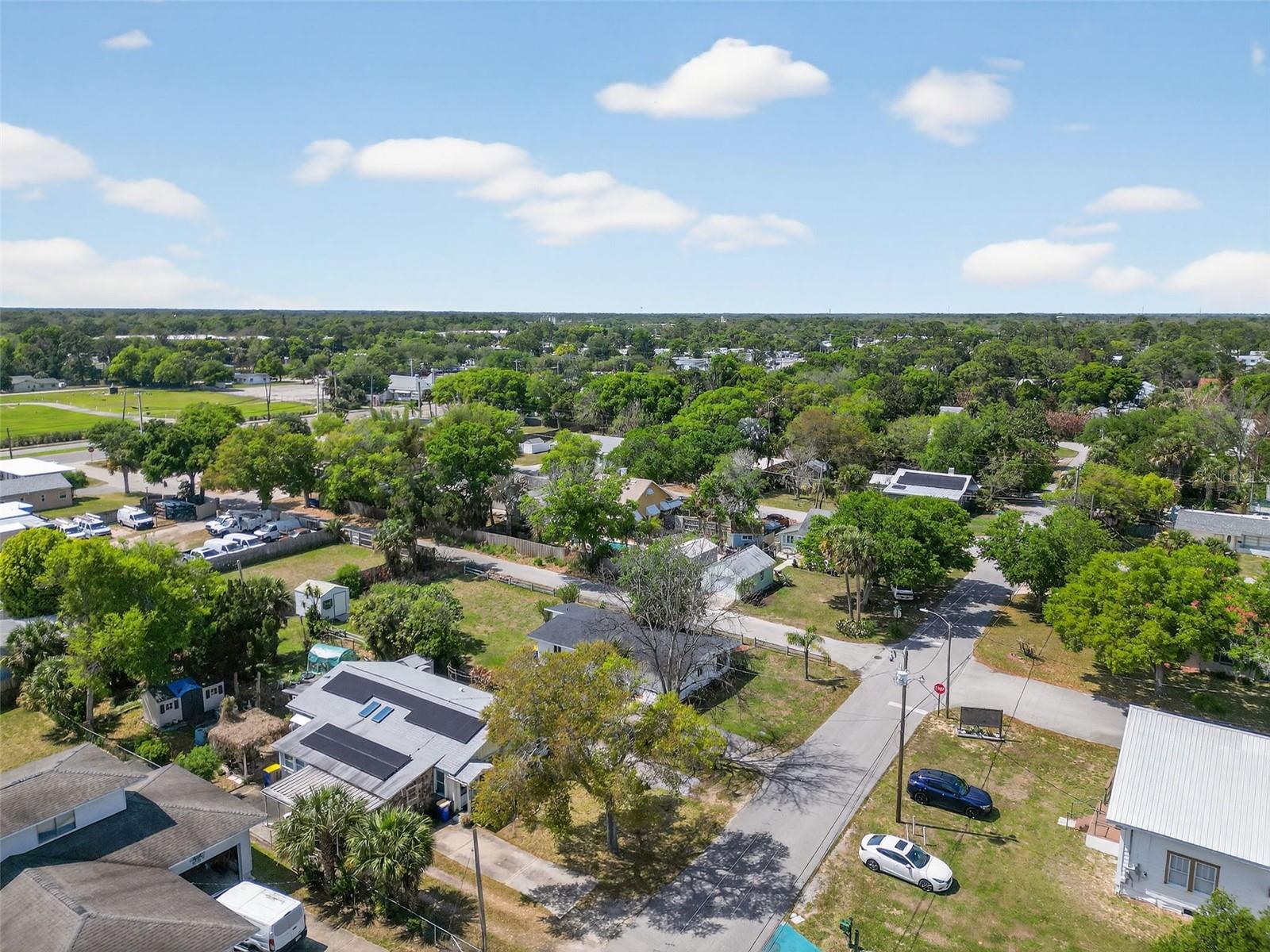 Image 35 of 48 For 116 Woodley Avenue