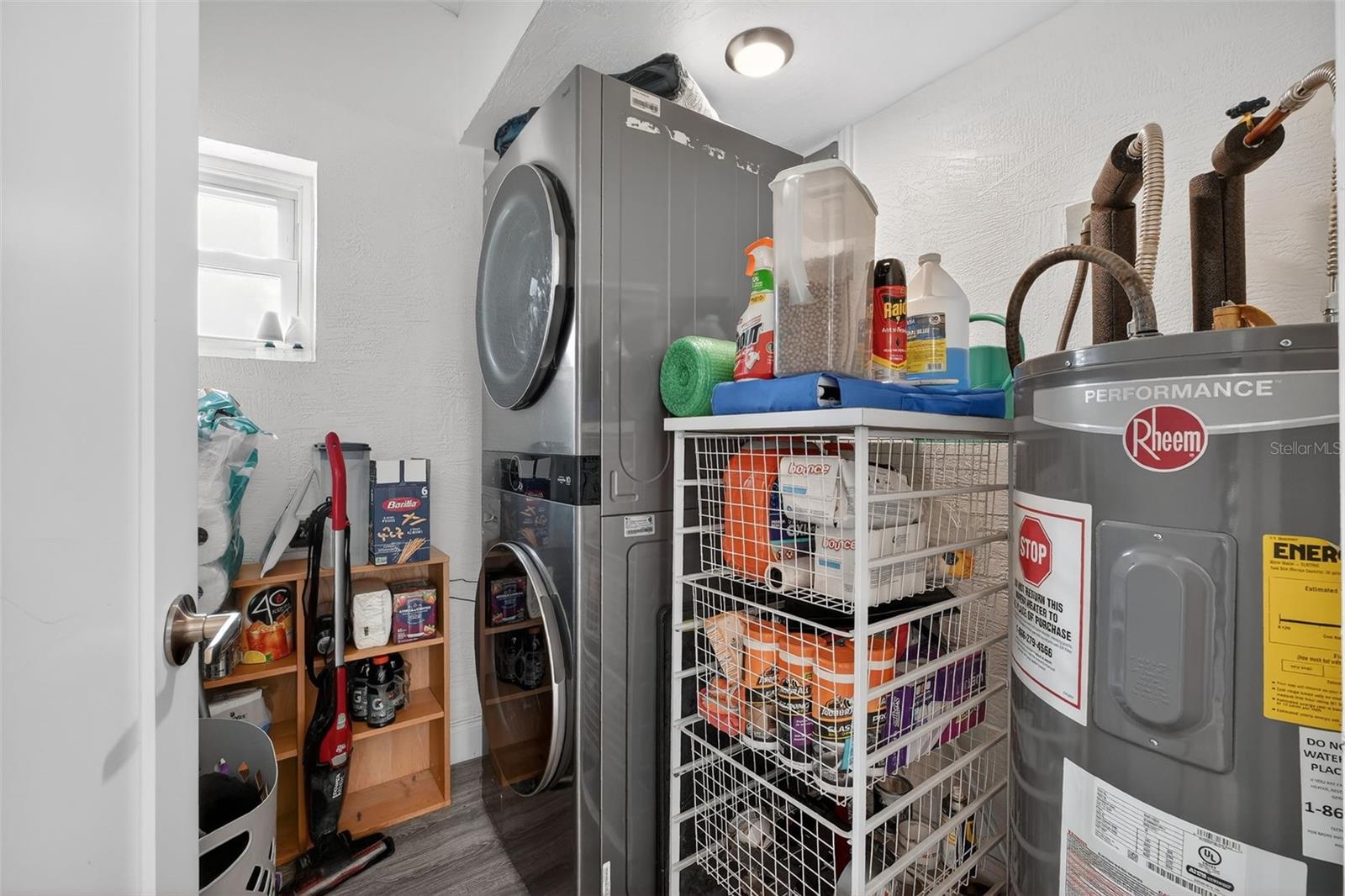 Image 41 of 48 For 116 Woodley Avenue