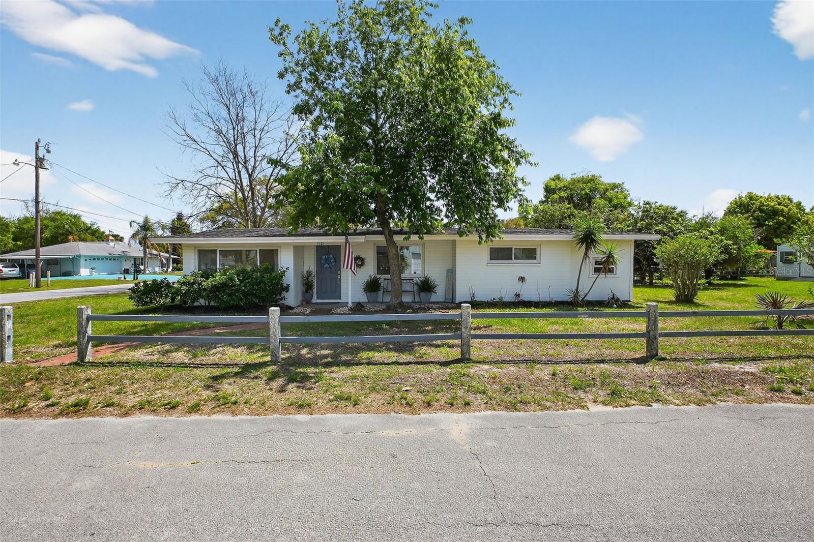 Image 5 of 48 For 116 Woodley Avenue