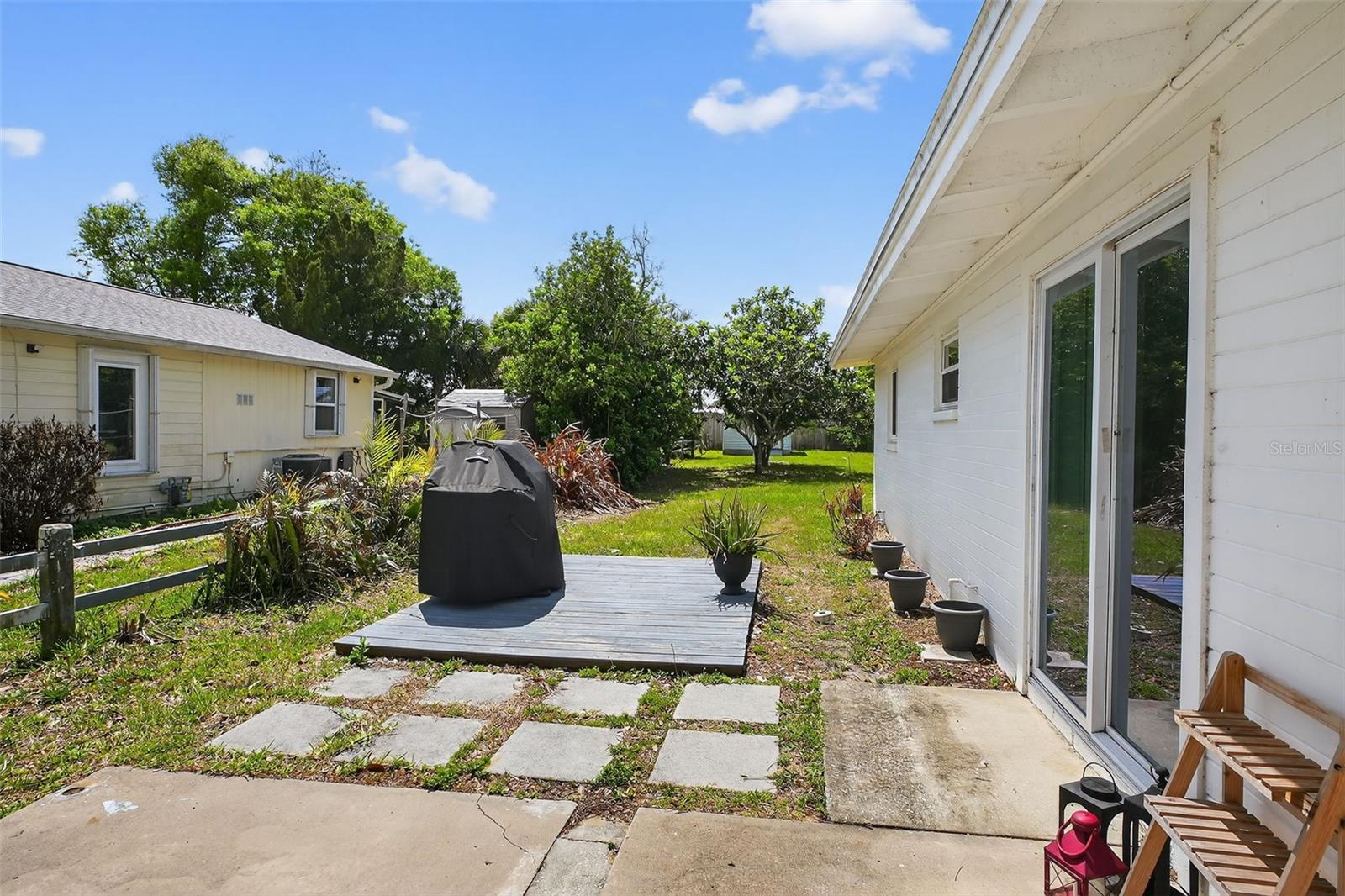 Image 6 of 48 For 116 Woodley Avenue